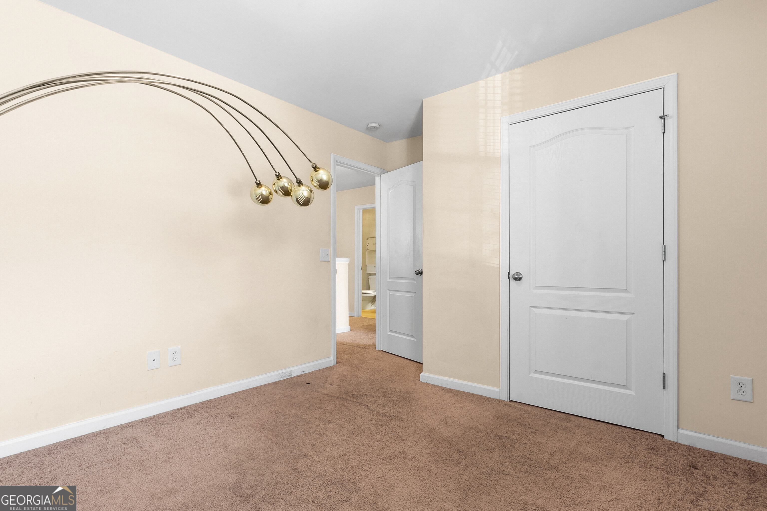 102 Steeple Court Property Photo 31