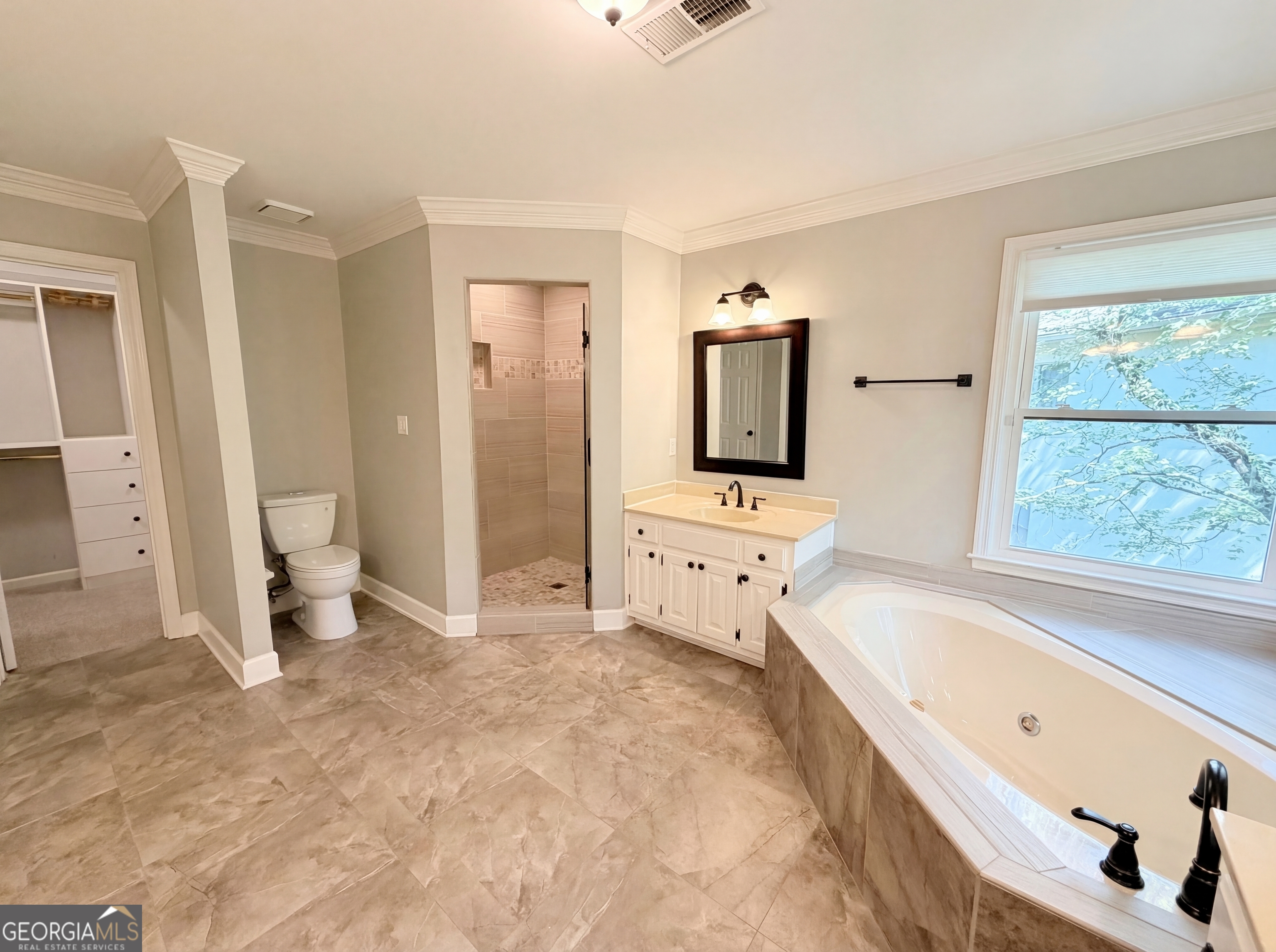 984 Forest Pond Court Property Photo 33