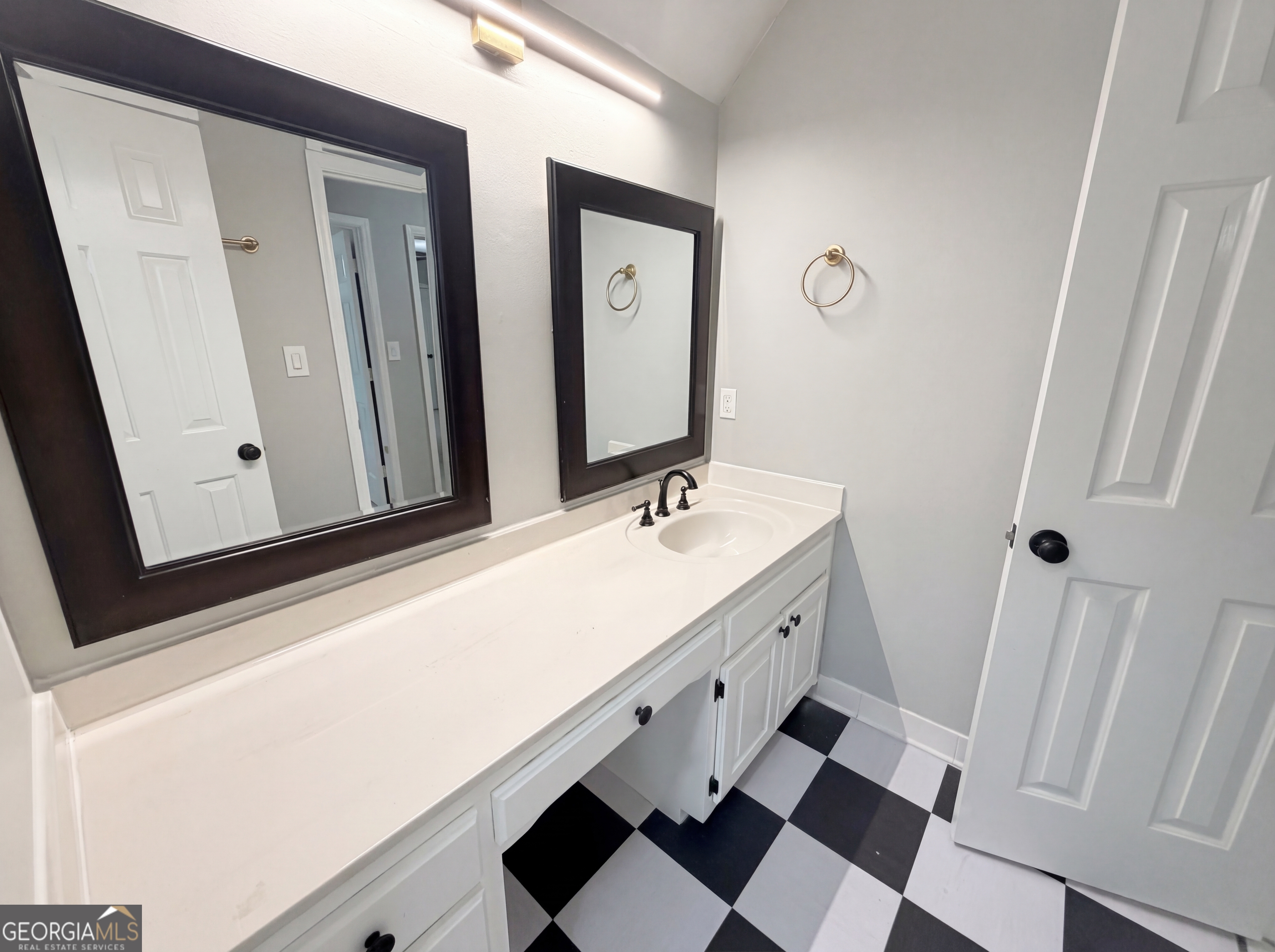 984 Forest Pond Court Property Photo 35