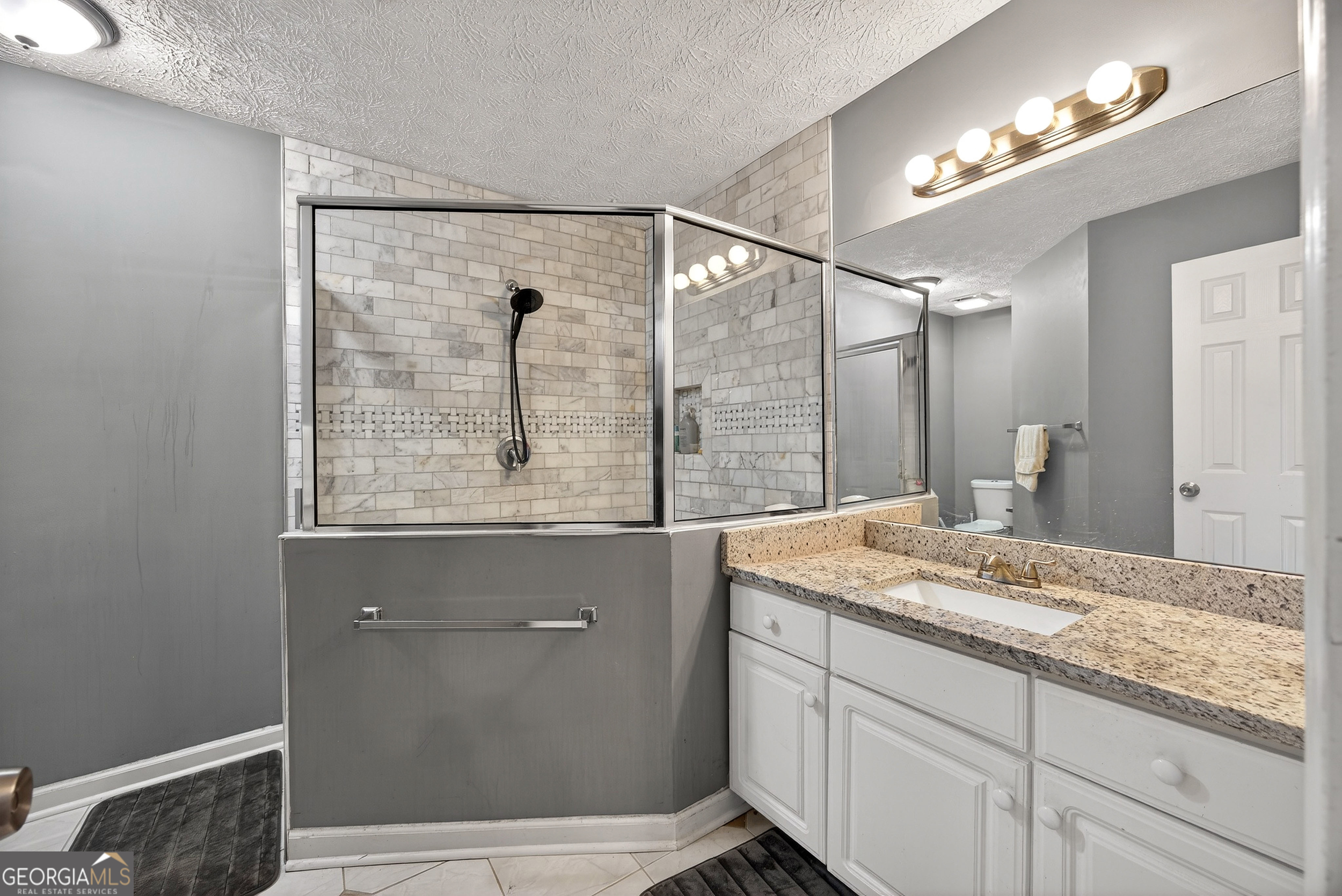 234 Hudson Circle Property Photo 10