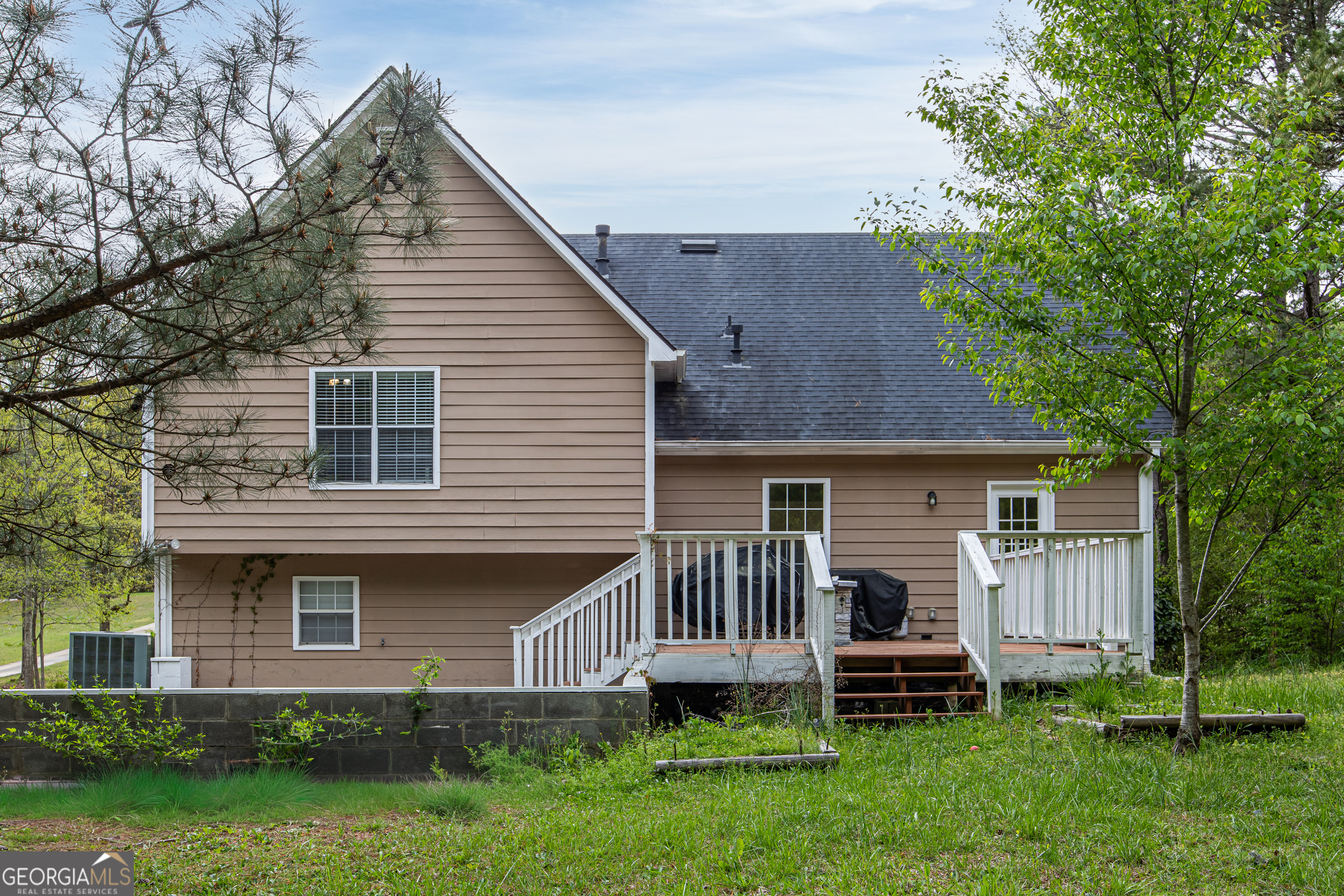 234 Hudson Circle Property Photo 15