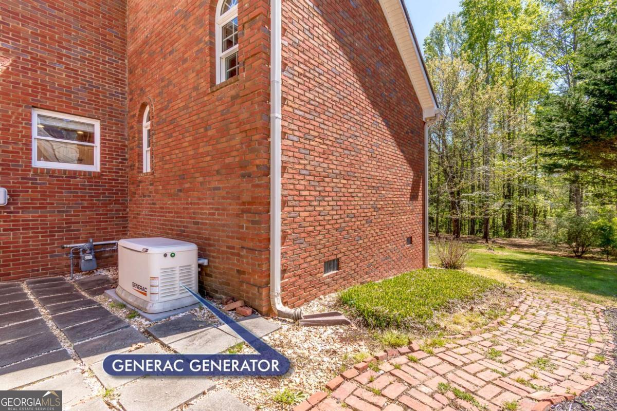 6628 Windvane Point Property Photo 5