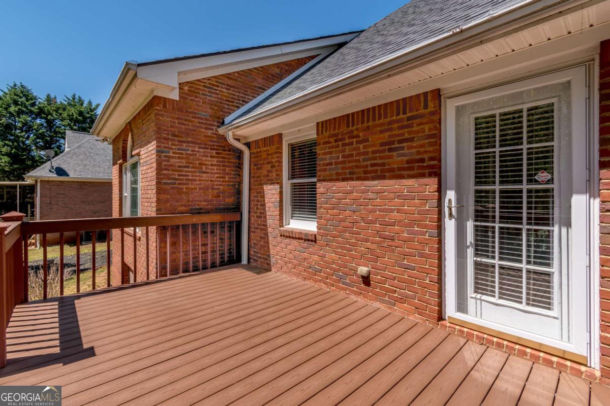 6628 Windvane Point Property Photo 10