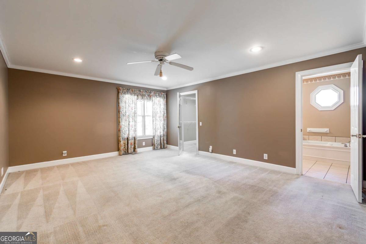6628 Windvane Point Property Photo 23