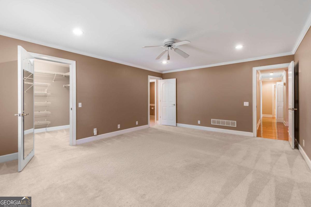6628 Windvane Point Property Photo 25