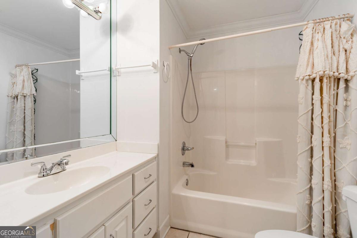 6628 Windvane Point Property Photo 31