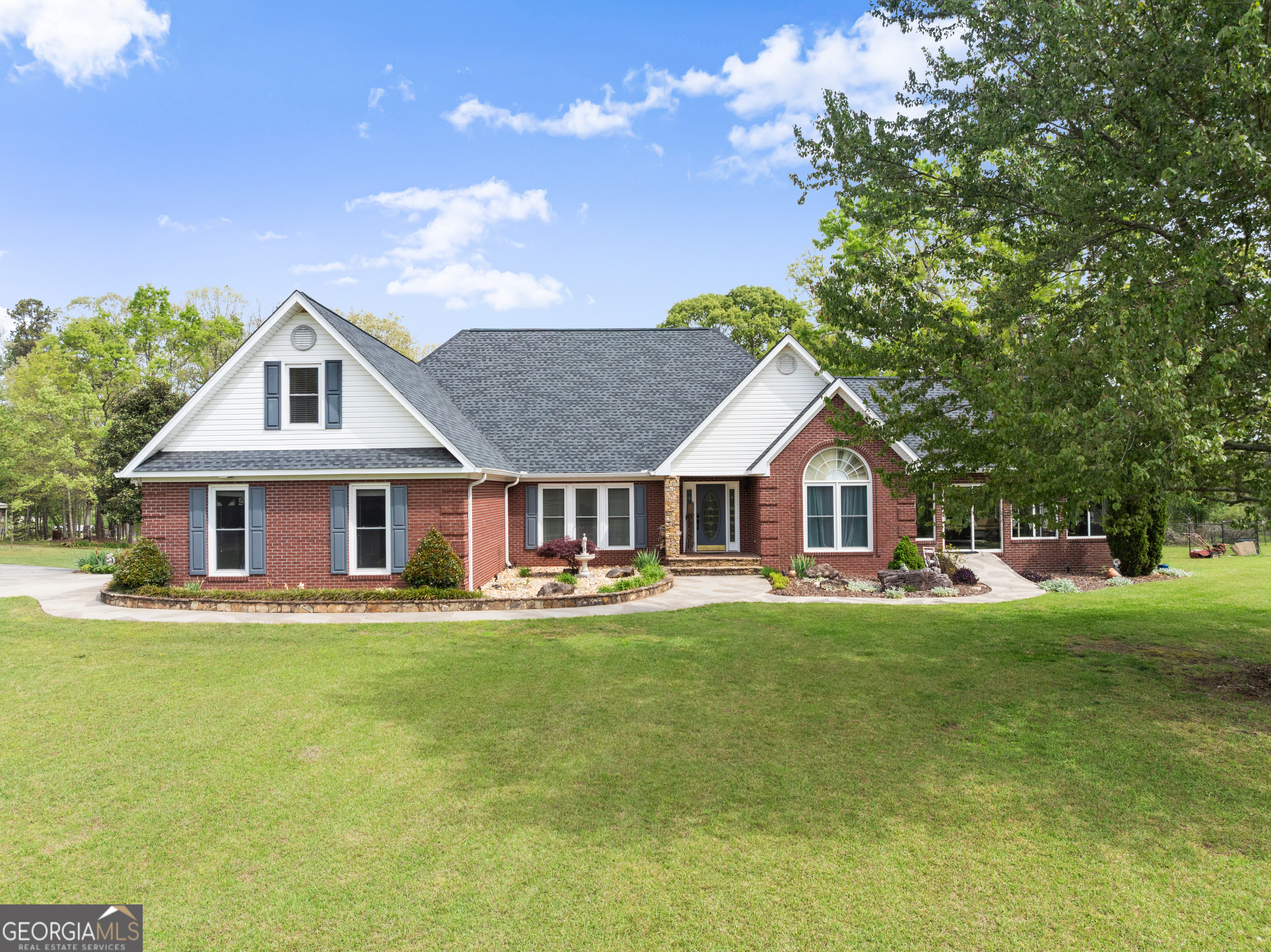 4841 Cobb Griffin Road Property Photo 2
