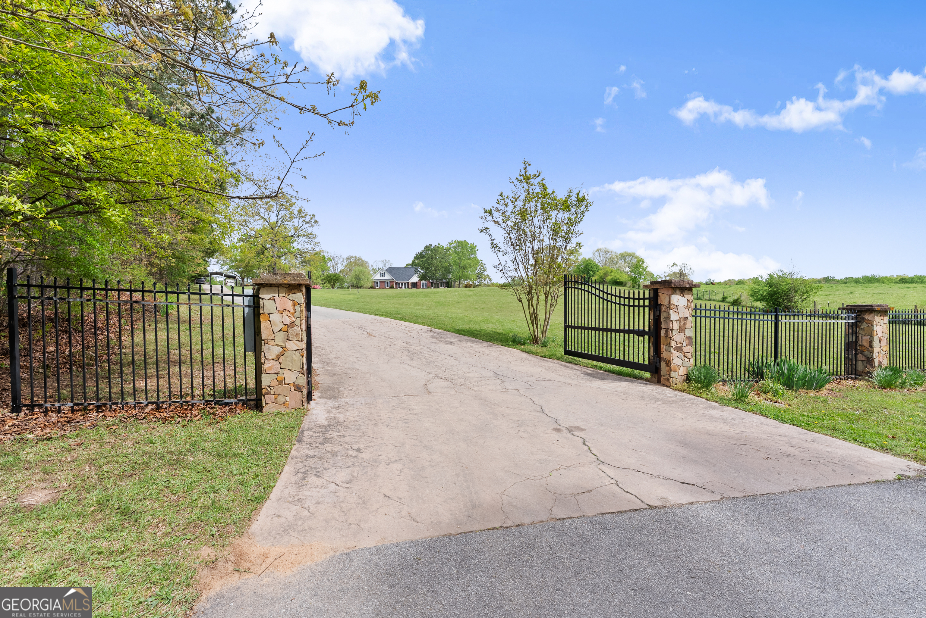 4841 Cobb Griffin Road Property Photo 9