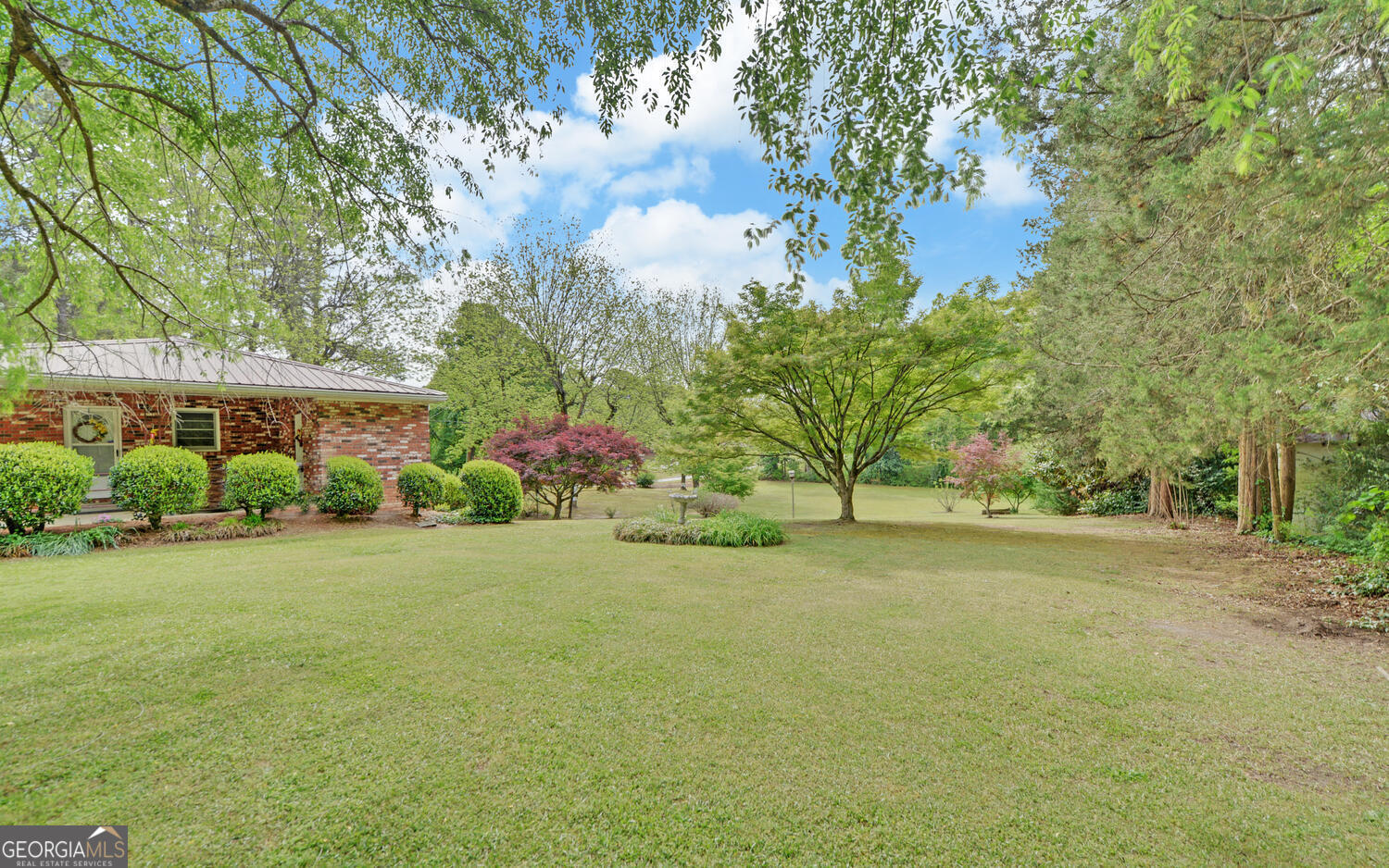 586 Collins Road Property Photo 28