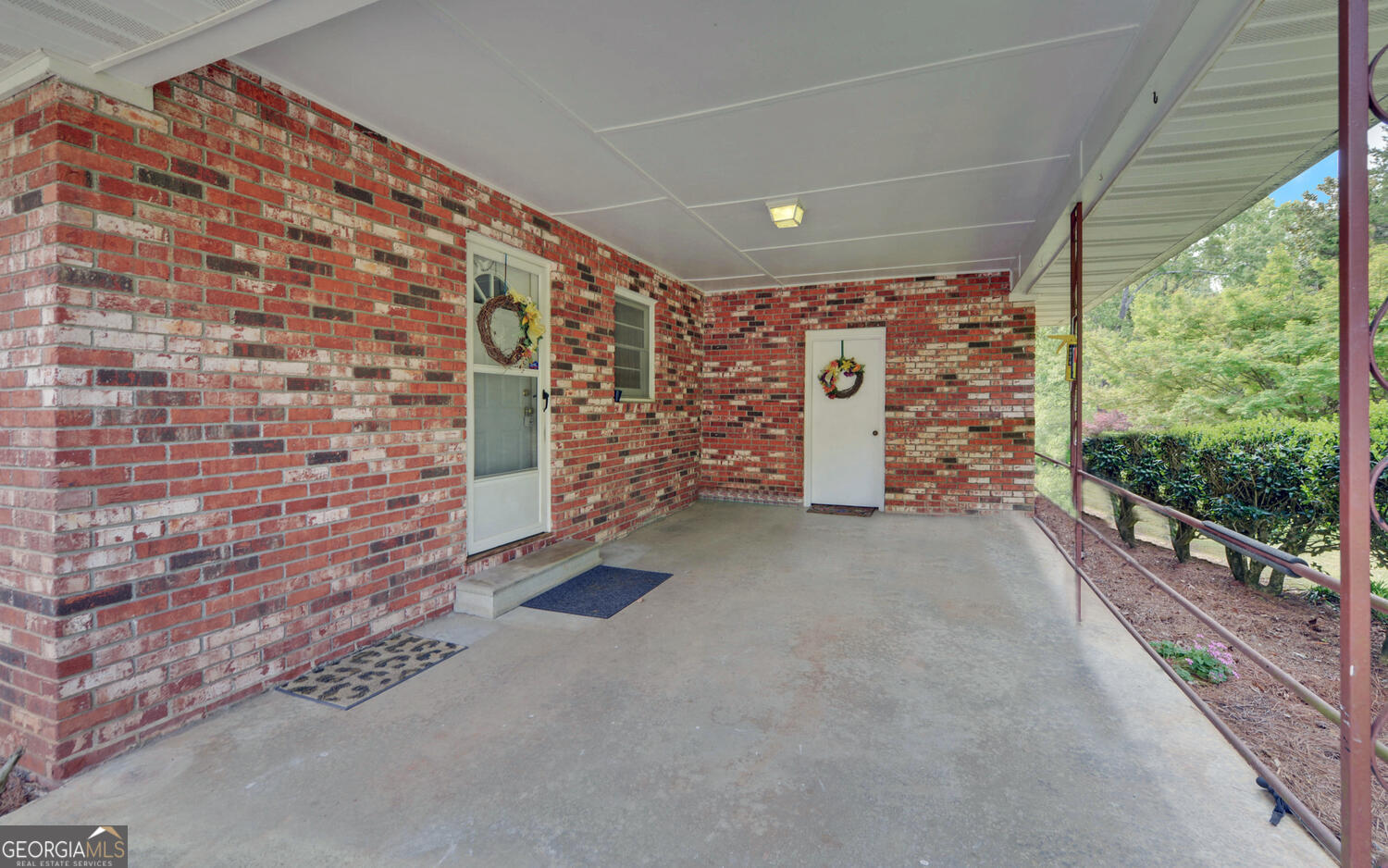 586 Collins Road Property Photo 34