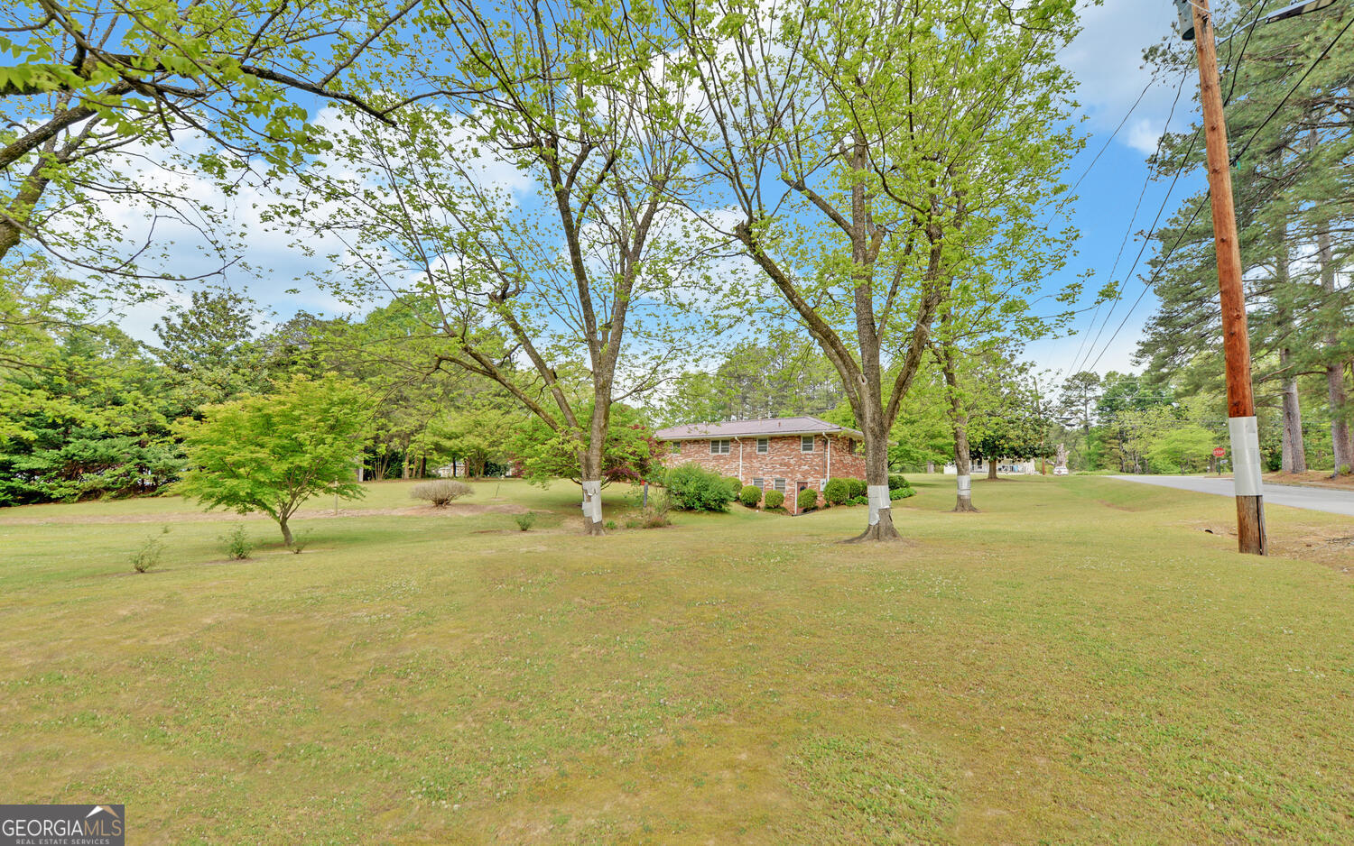 586 Collins Road Property Photo 43