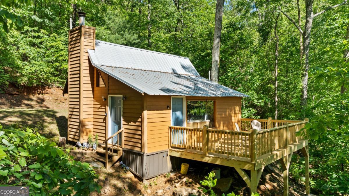 382 Highland Road Property Photo 1