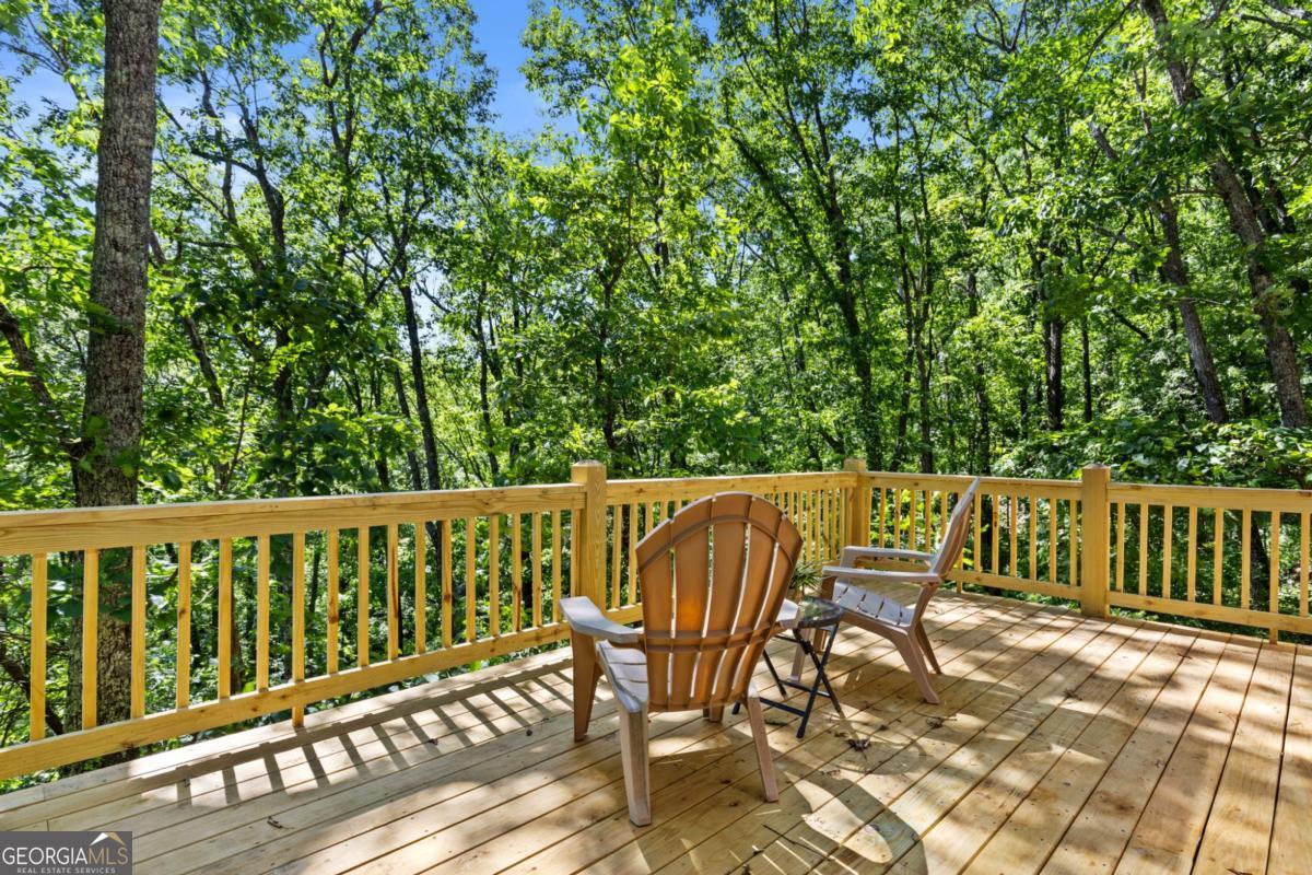 382 Highland Road Property Photo 4