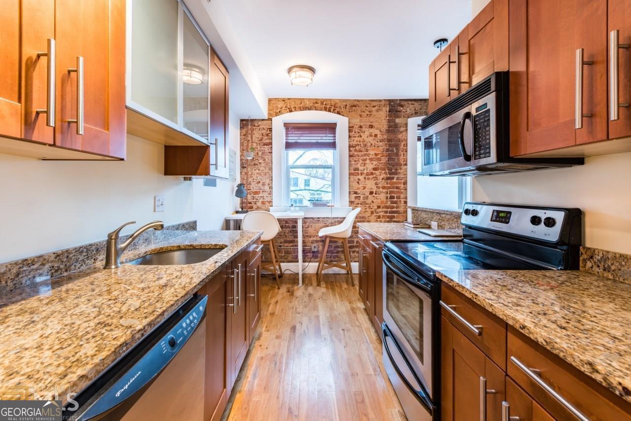 373 Moreland Avenue Ne # 206 Property Photo 1