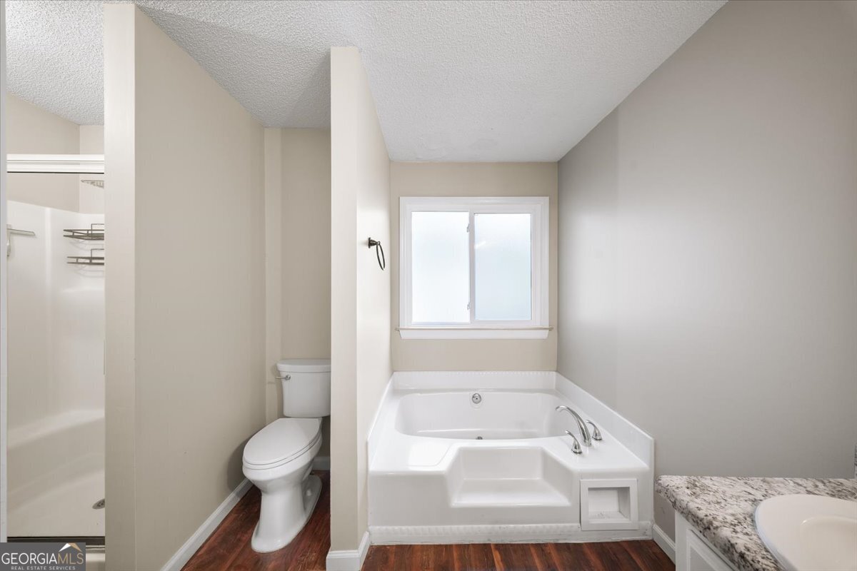 1528 Oakleaf Drive Property Photo 16