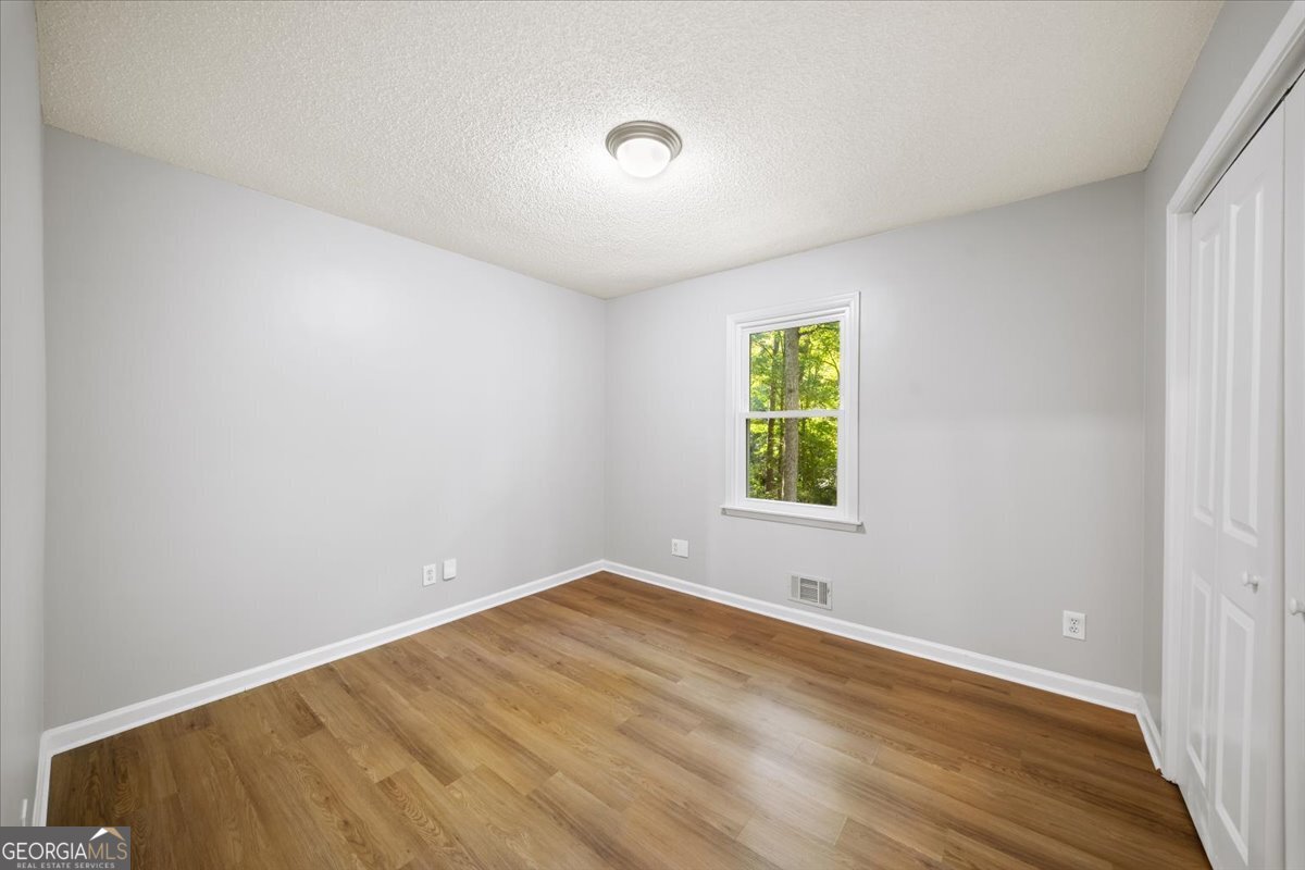 1528 Oakleaf Drive Property Photo 21