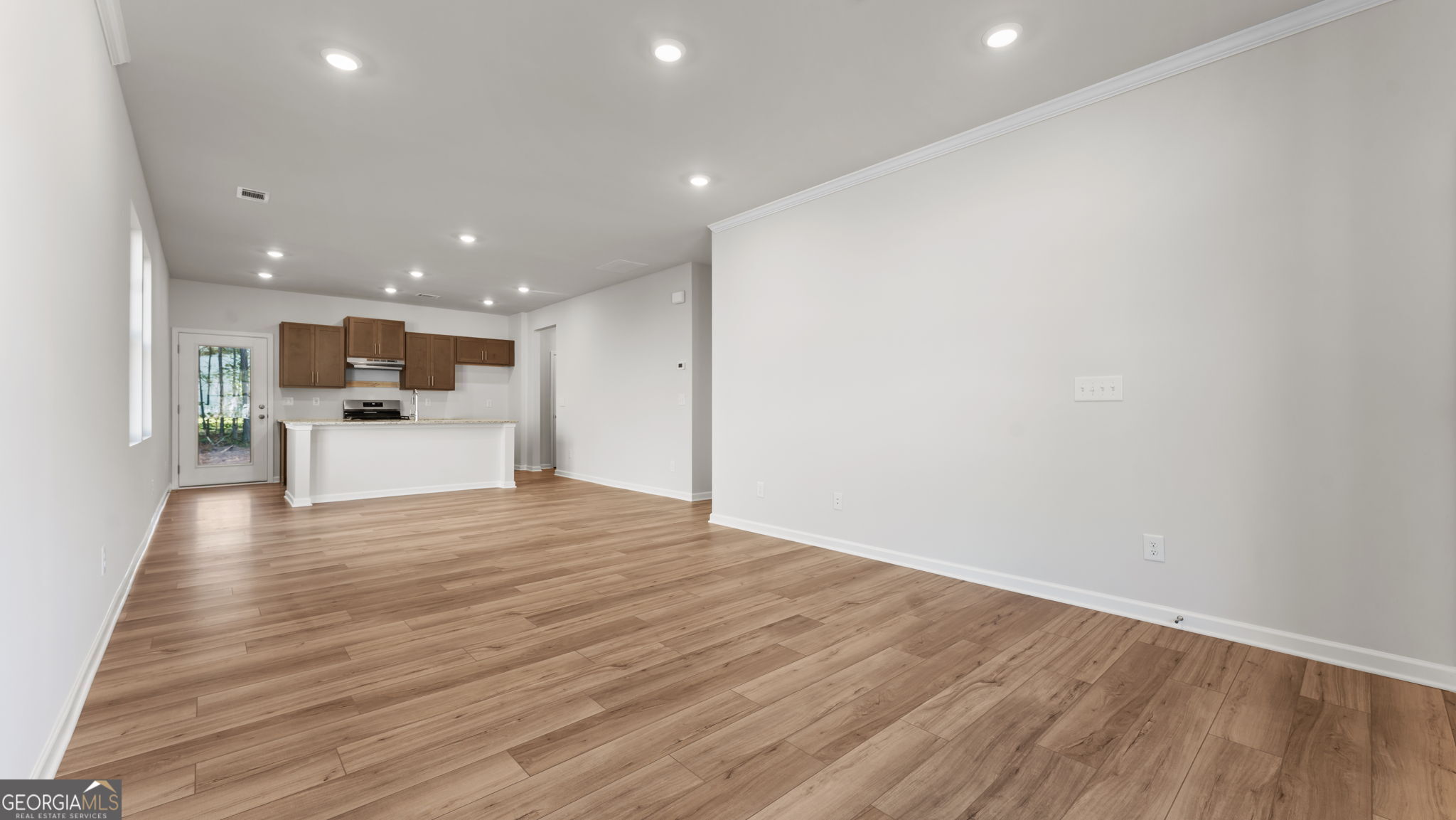 348 Cedar Hill Drive Property Photo 5