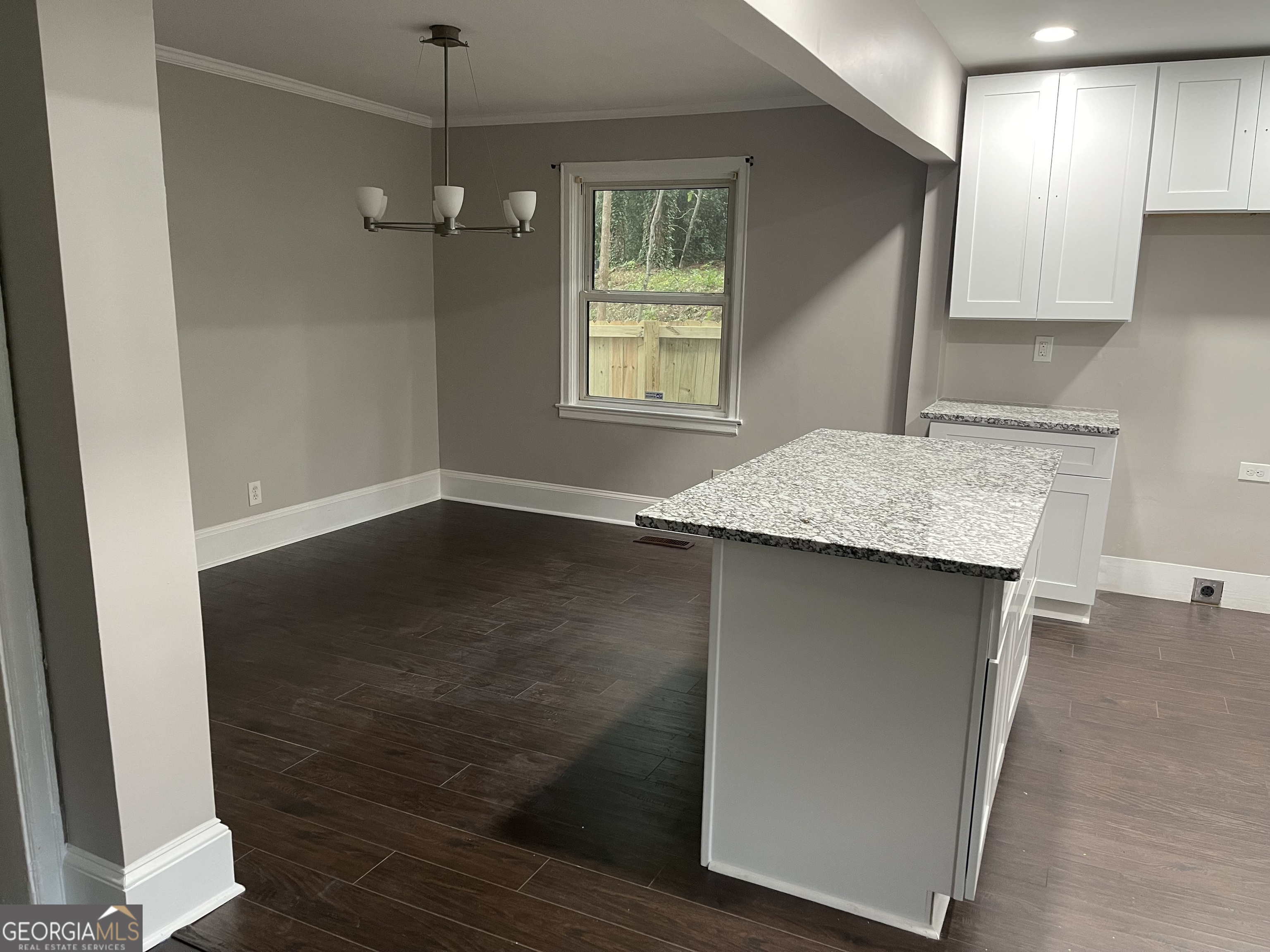 1489 Avon Avenue Sw Property Photo 4
