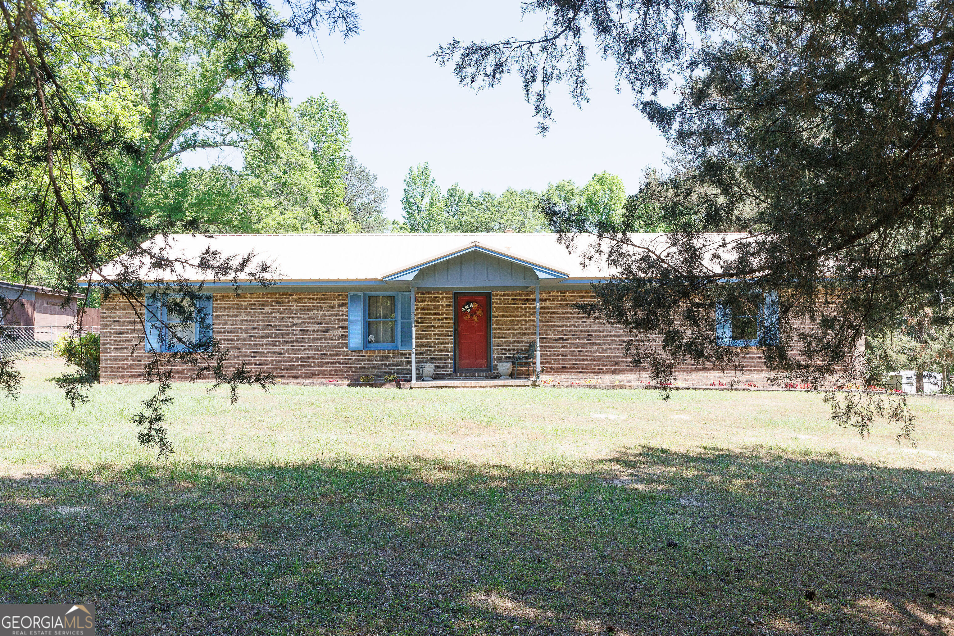 6404 Cartledge Road Property Photo 1