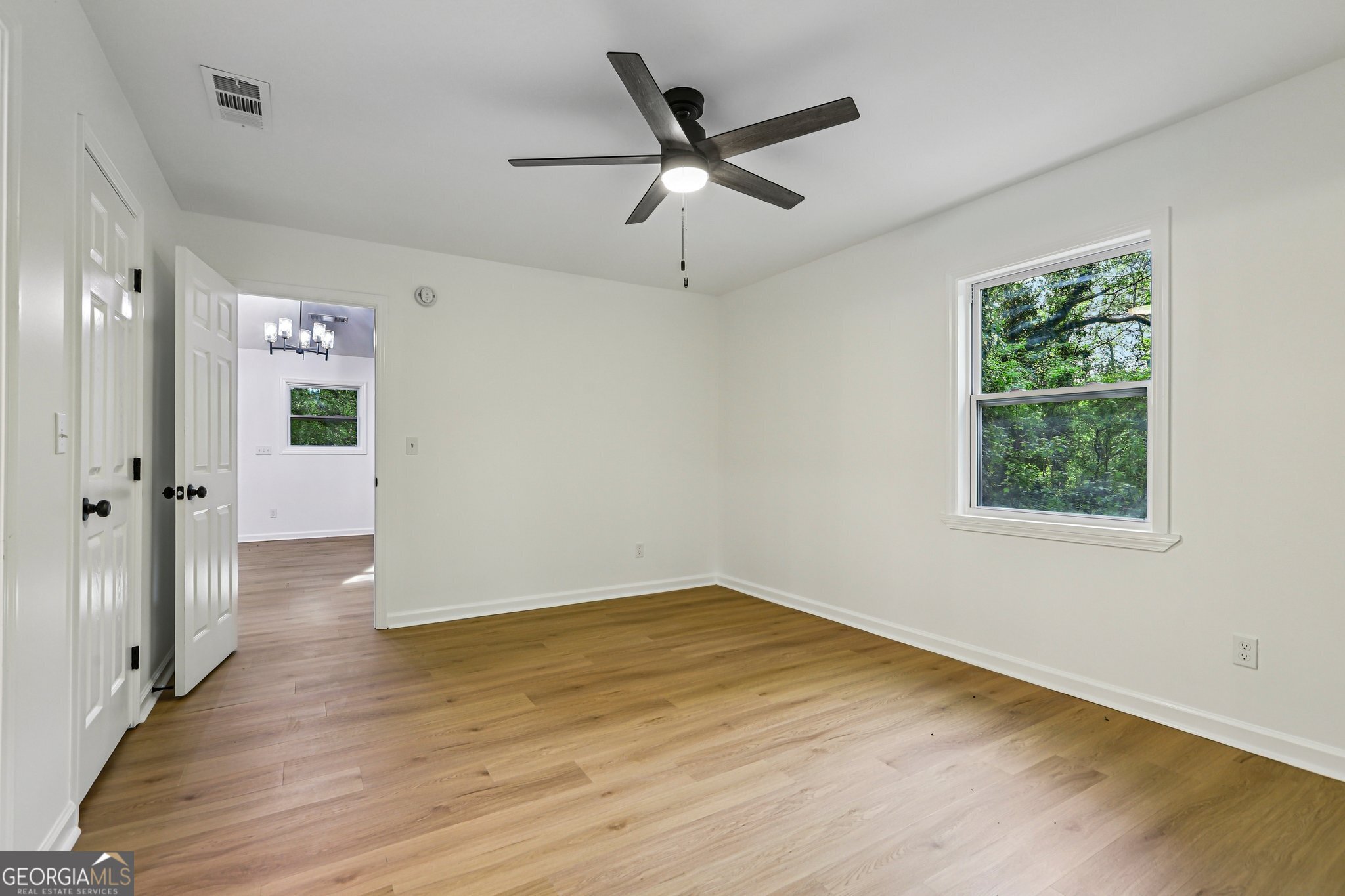 418 Honeysuckle Lane Property Photo 11