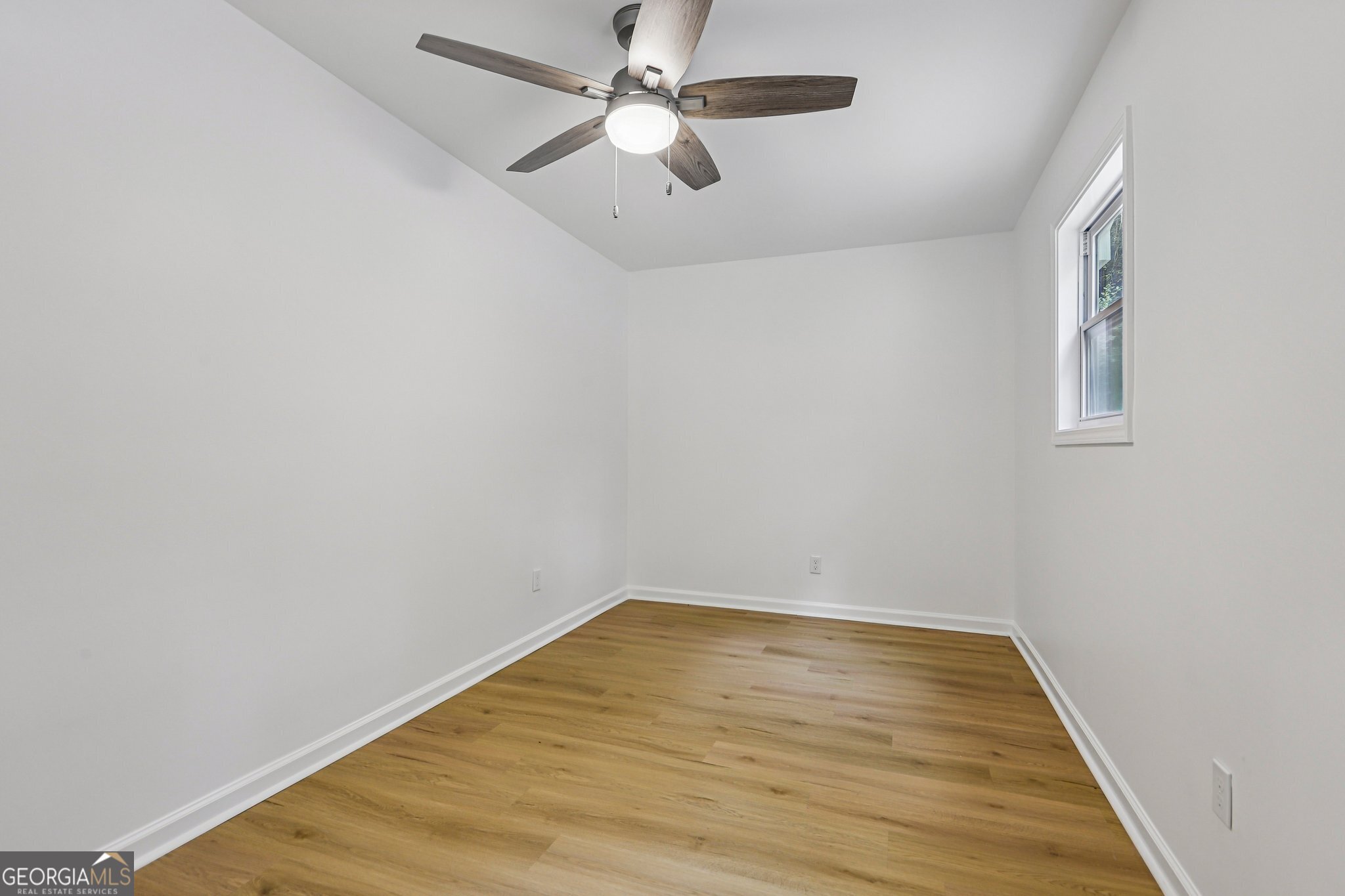 418 Honeysuckle Lane Property Photo 18