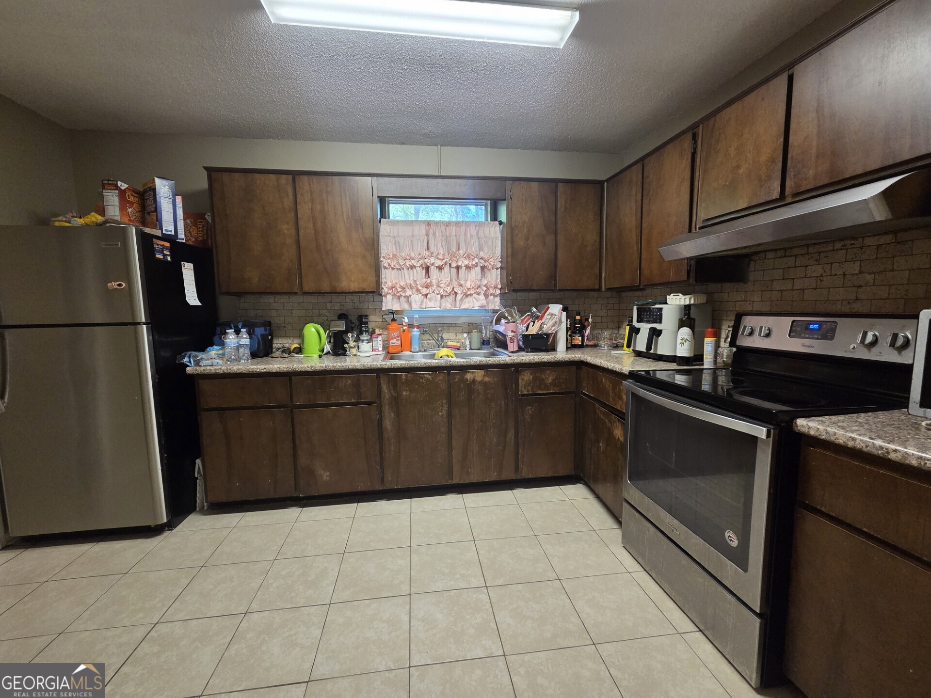 219 Surrey Road Property Photo 7