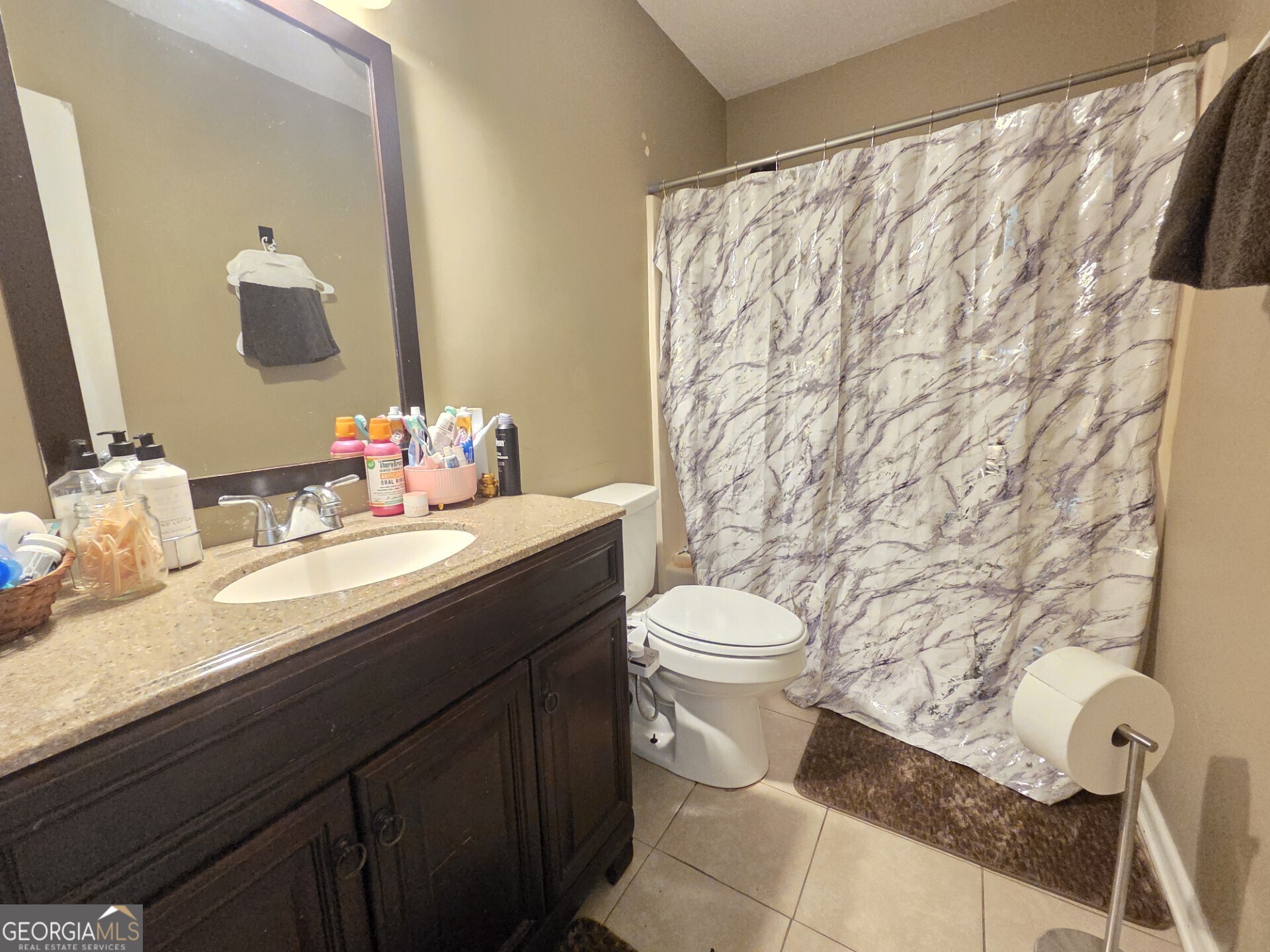 219 Surrey Road Property Photo 9