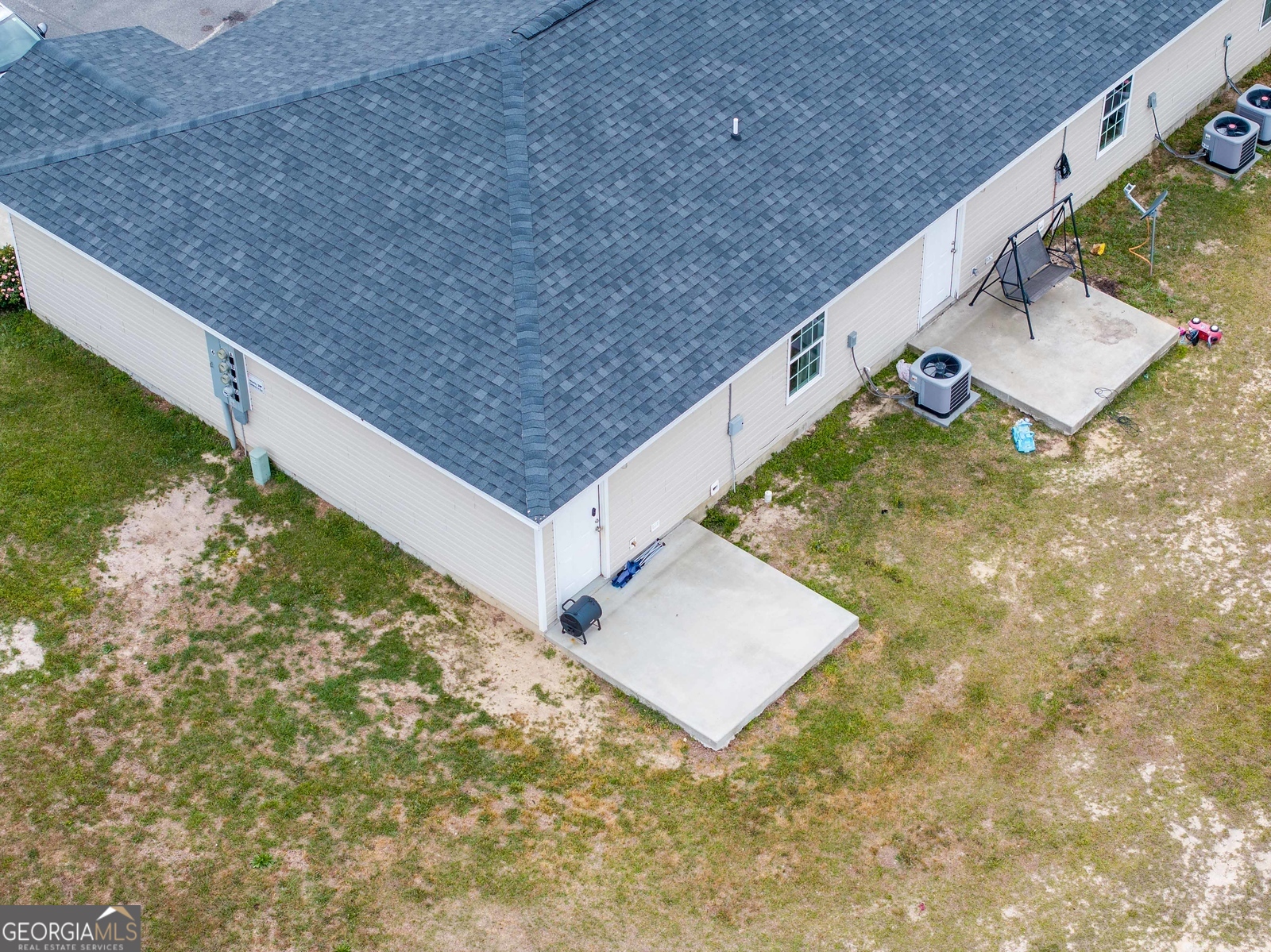 609 Beach Road Property Photo 11