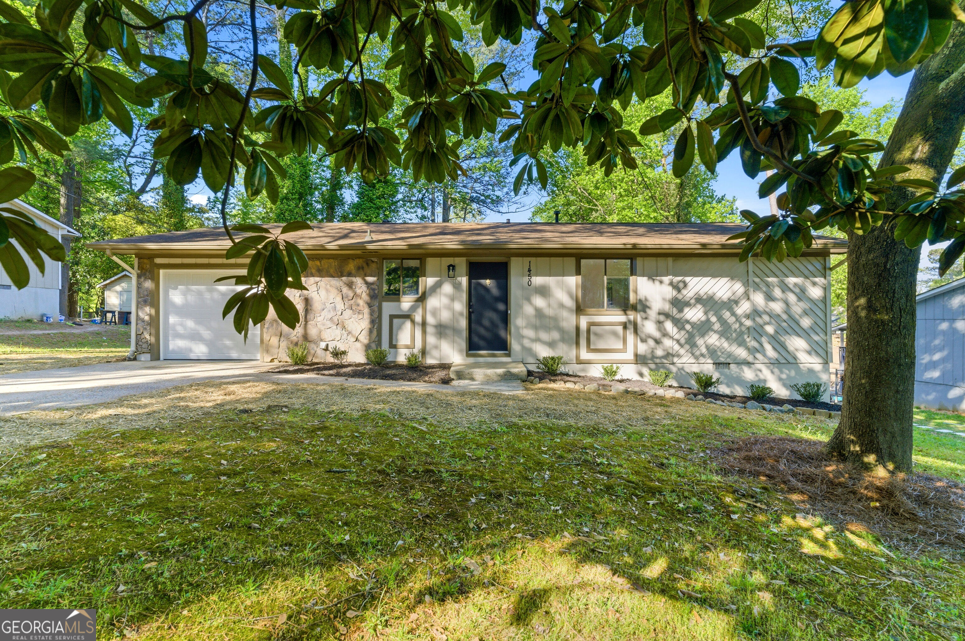 1450 Reddington Lane Property Photo 1