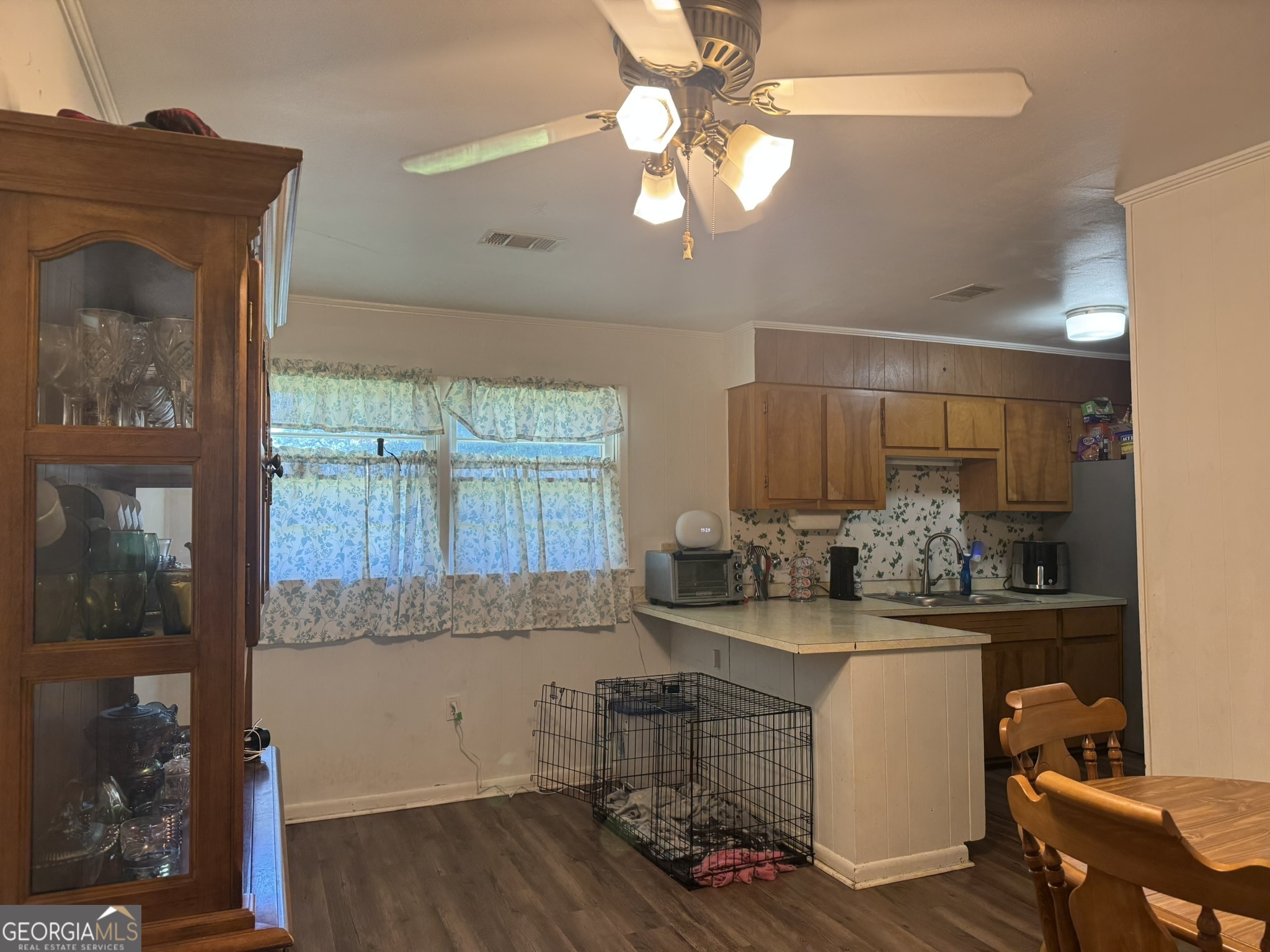 1032 Elberta Road Property Photo 5