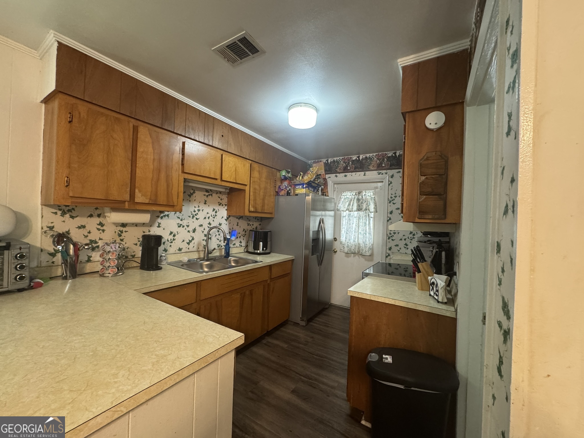 1032 Elberta Road Property Photo 8