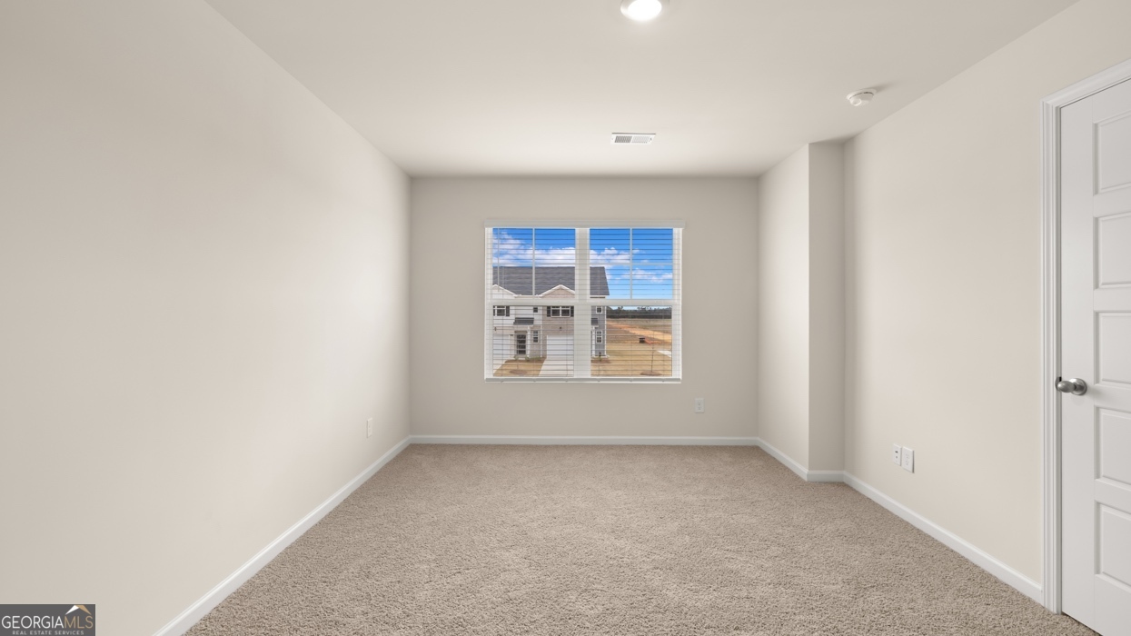 212 Kenmore Circle Property Photo 14