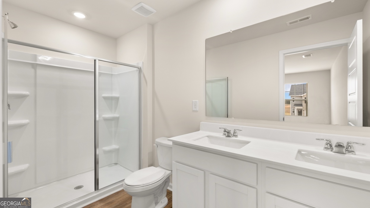 212 Kenmore Circle Property Photo 16