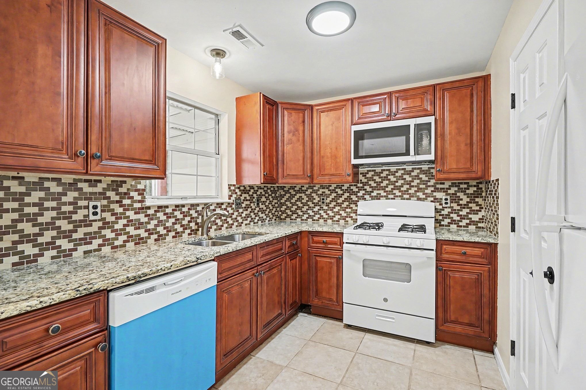 5580 Stonington Trace Parkway Property Photo 9