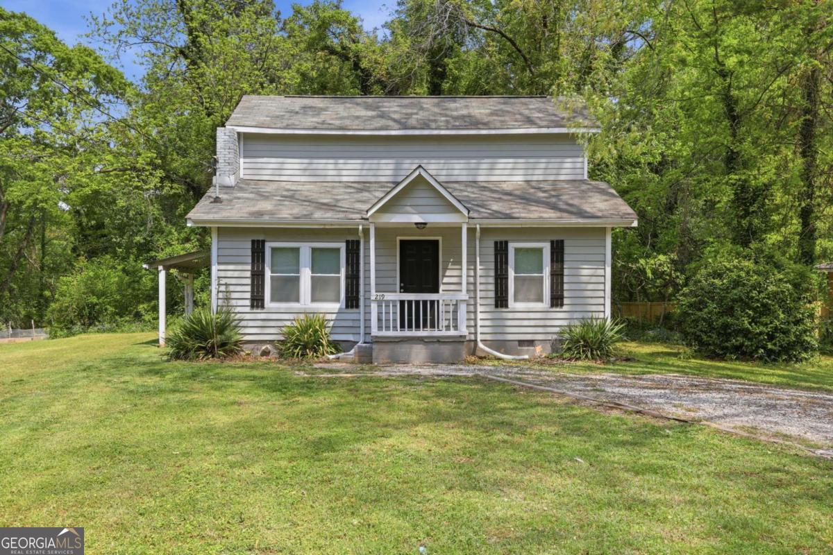 219 Howell Drive Sw Property Photo 1