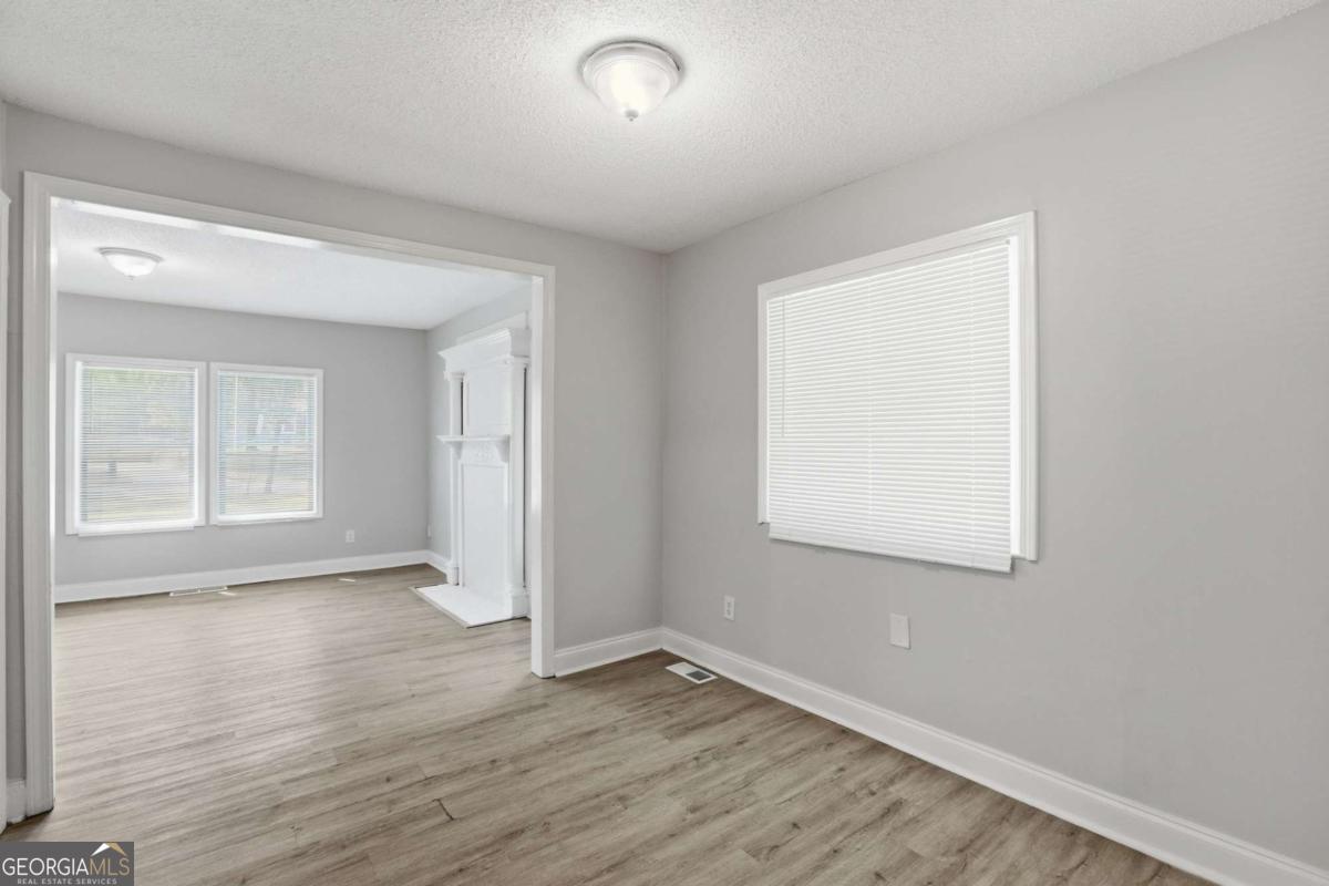 219 Howell Drive Sw Property Photo 3