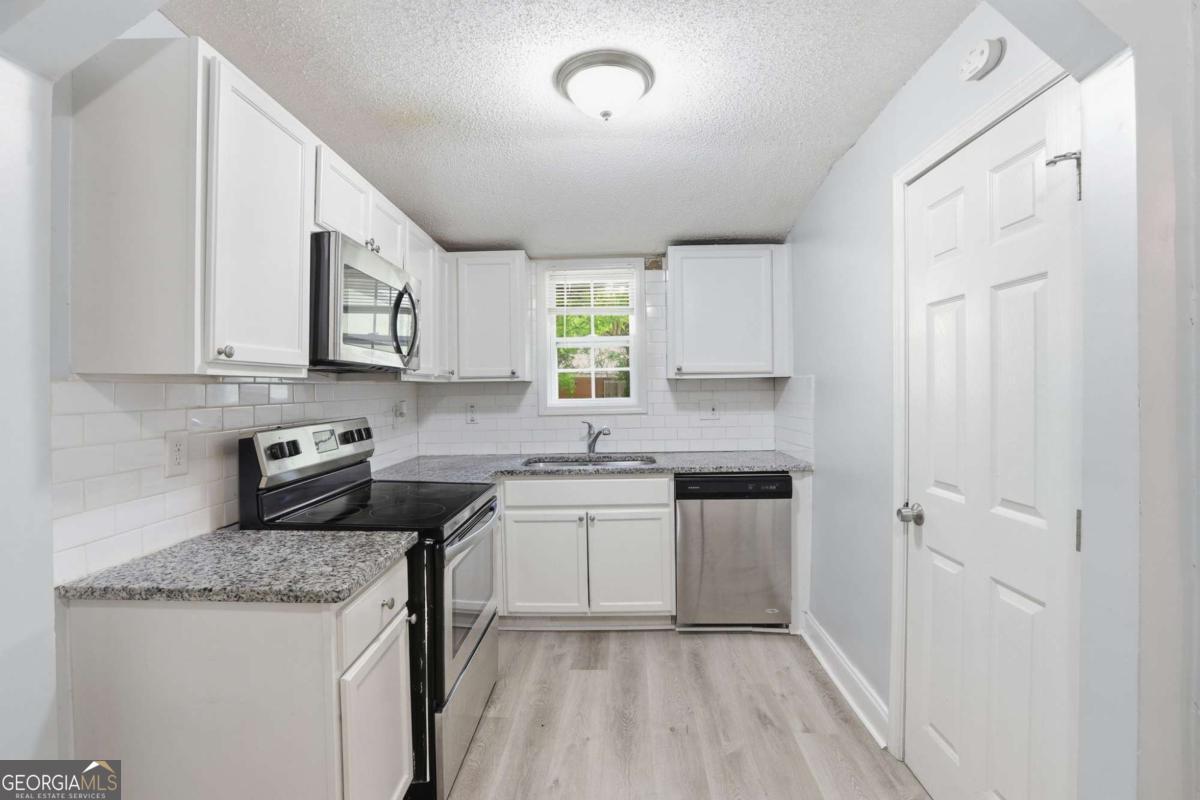 219 Howell Drive Sw Property Photo 15