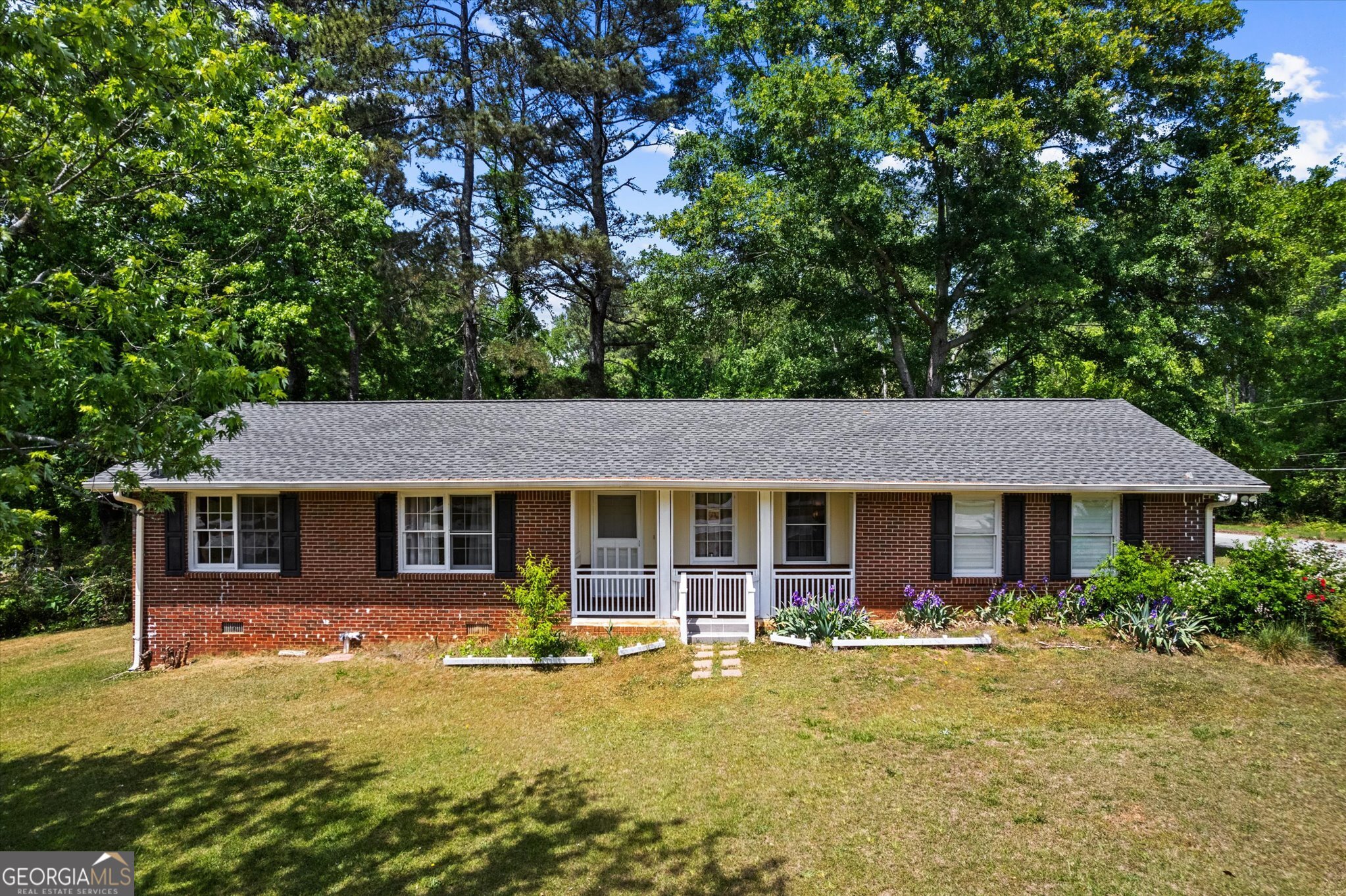 999 Chestnut Oak Court Property Photo 1