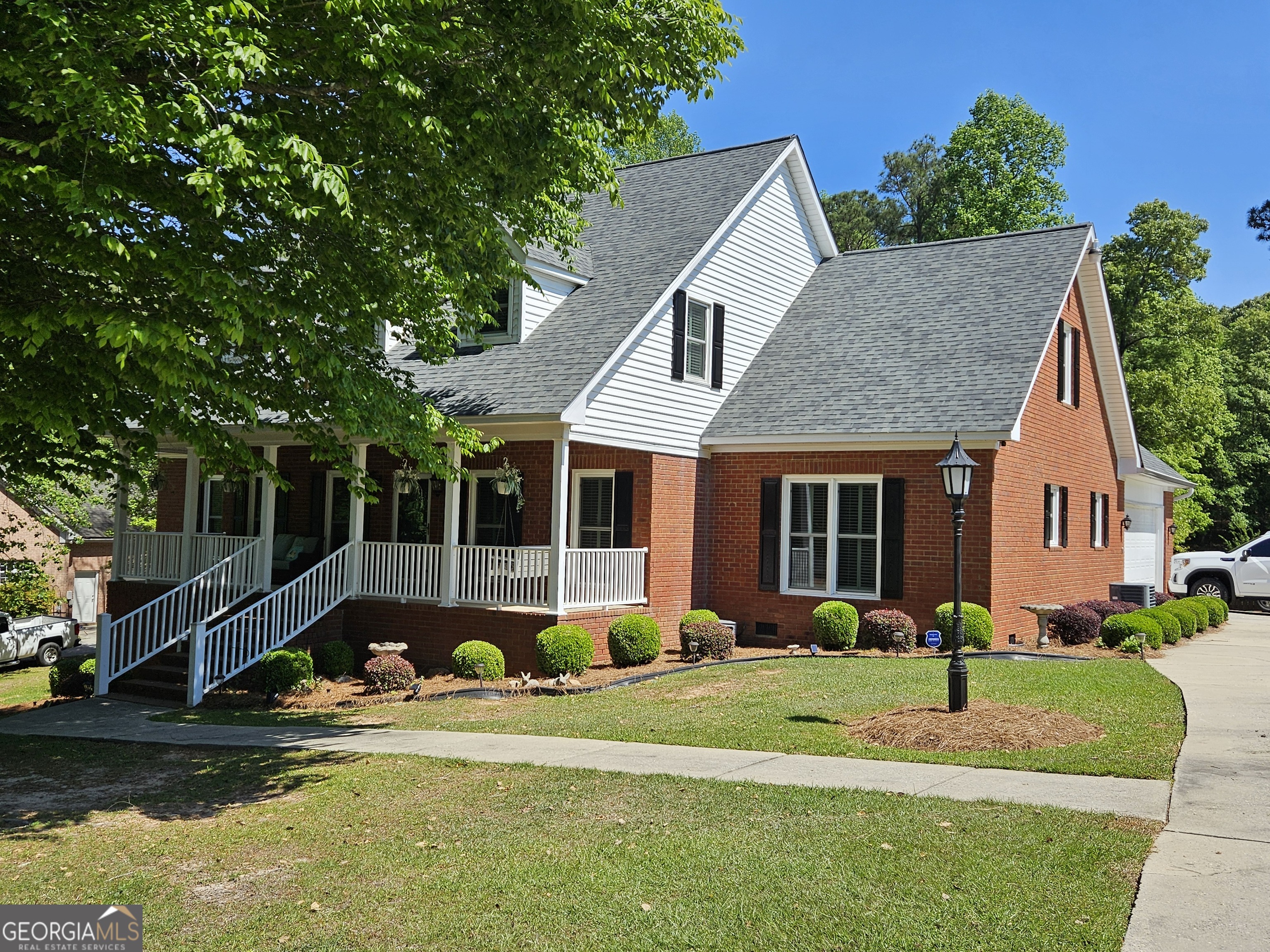 200 Gates Road Property Photo 6