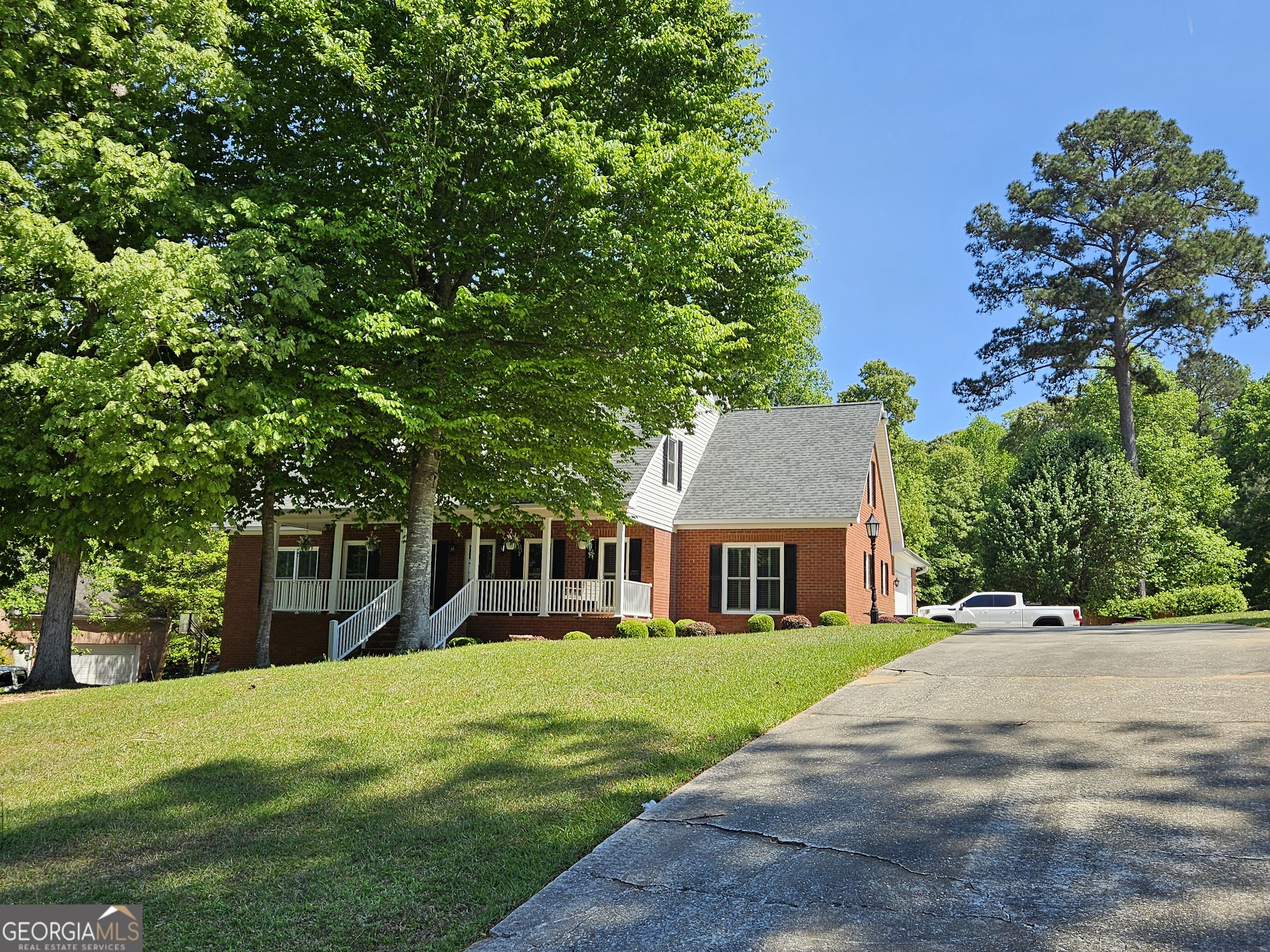 200 Gates Road Property Photo 8