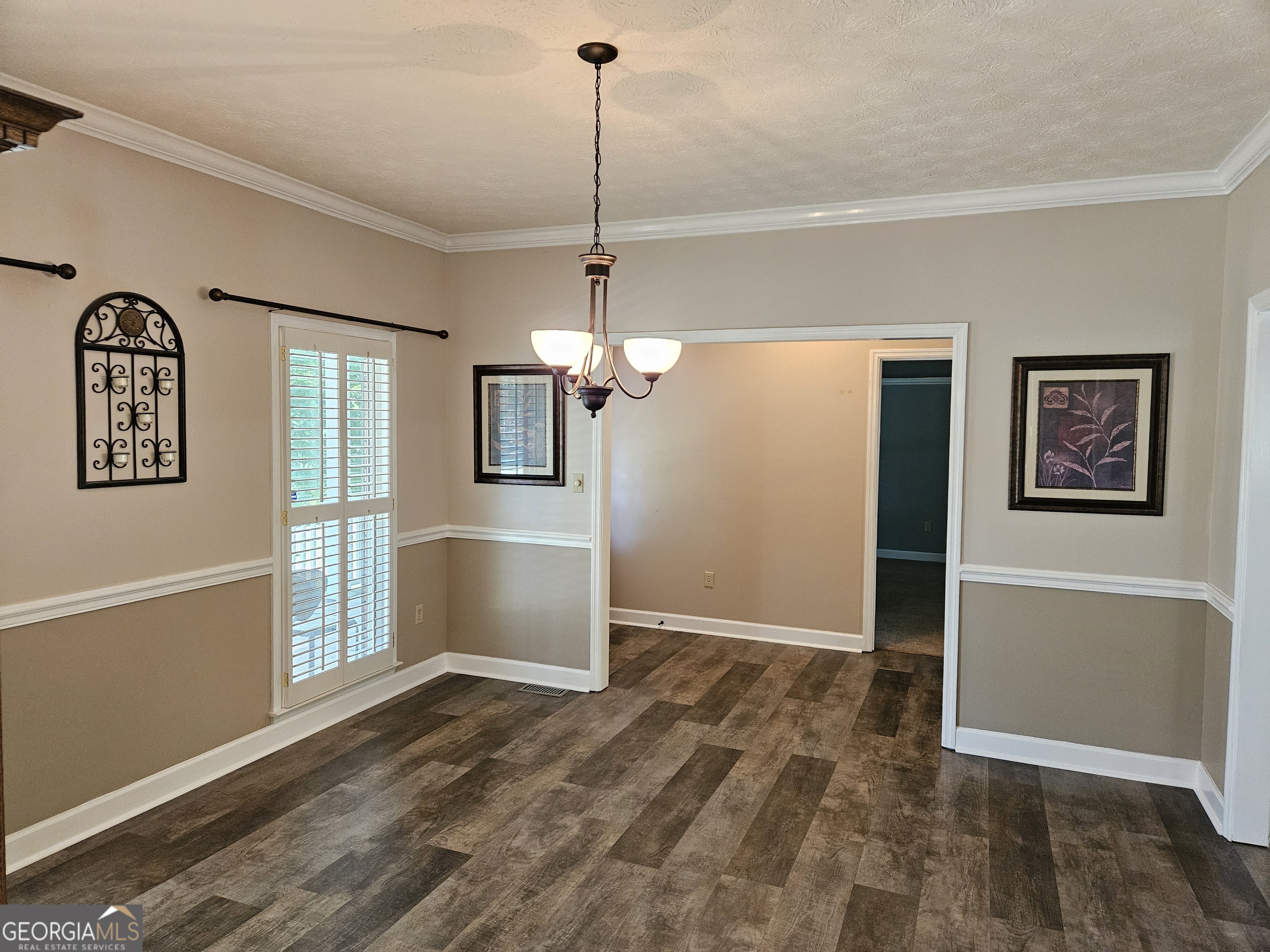 200 Gates Road Property Photo 15