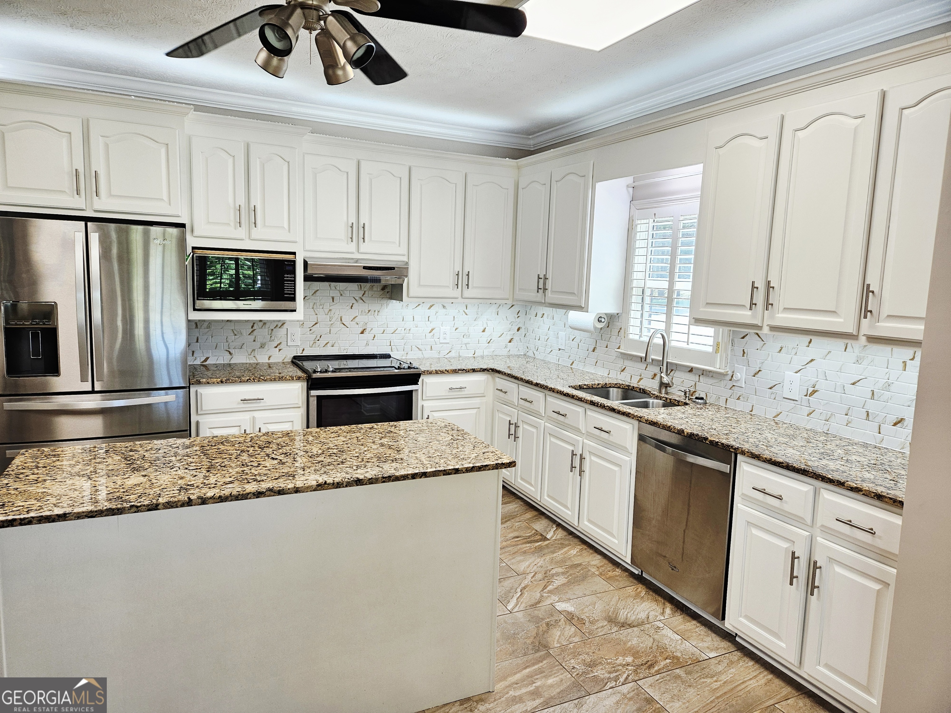 200 Gates Road Property Photo 24