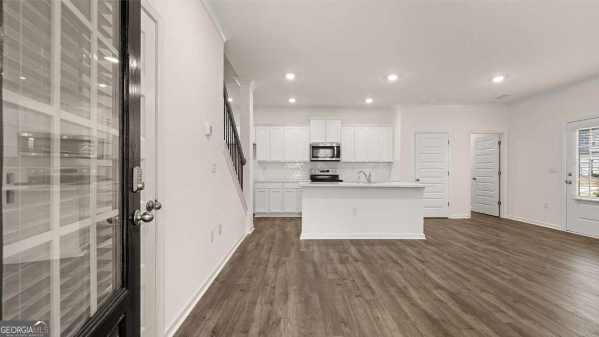 522 Silver Moon Drive Property Photo 4