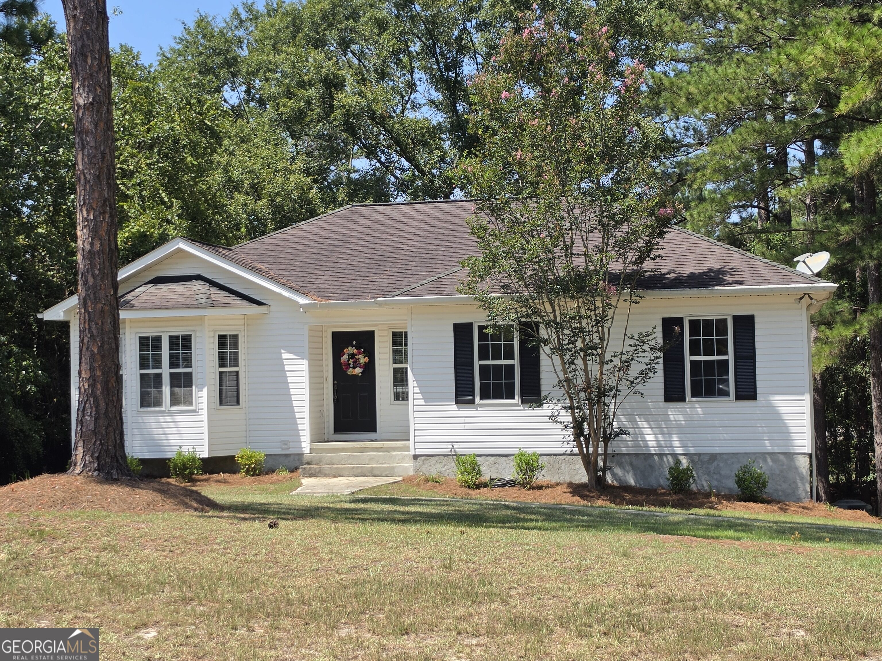 704 Hillwood Drive Property Photo 1