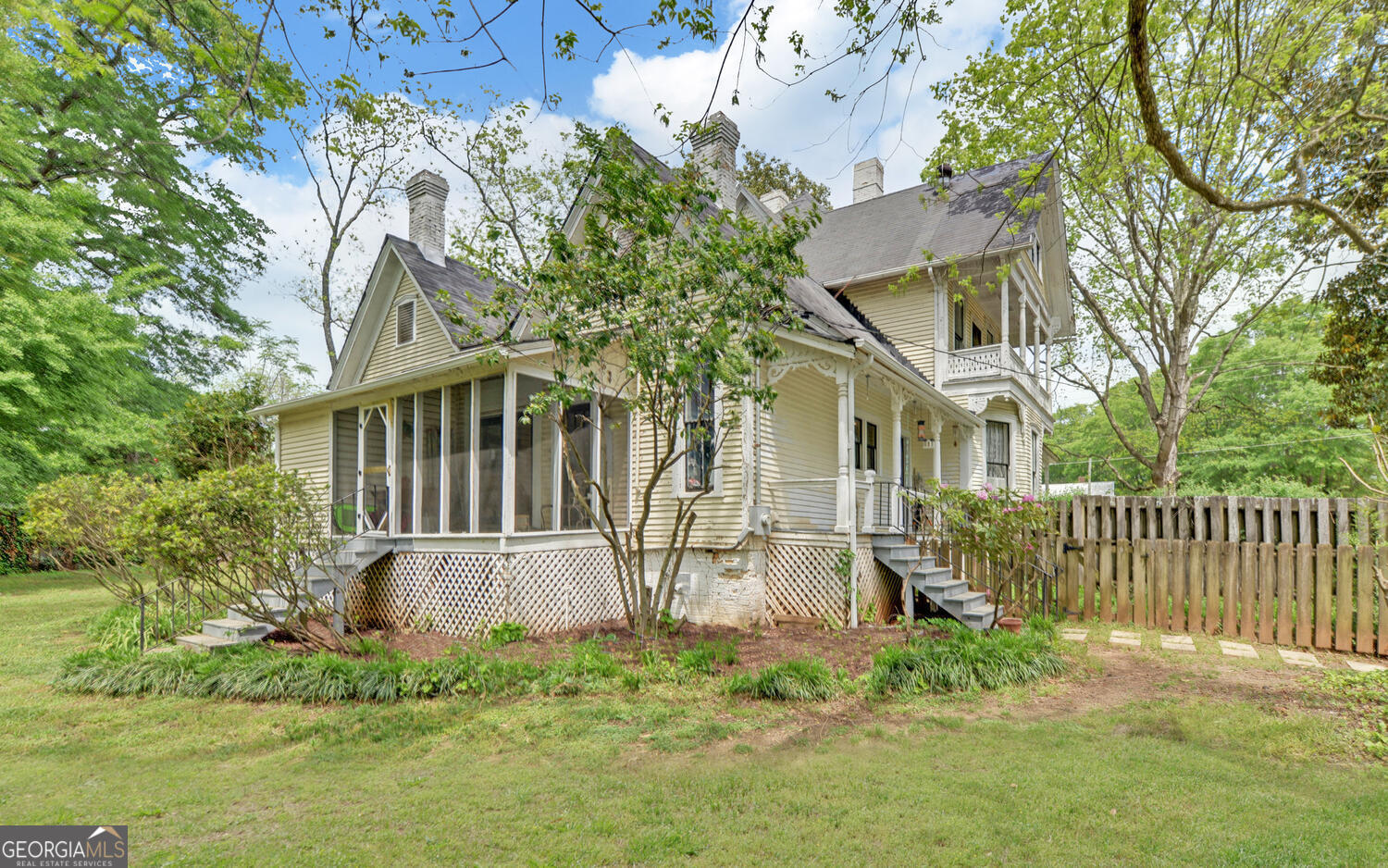 252 Benson Street Property Photo 44