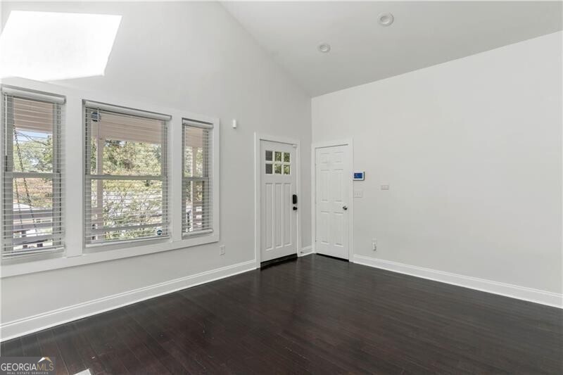 954 Byron Drive Sw Property Photo 9