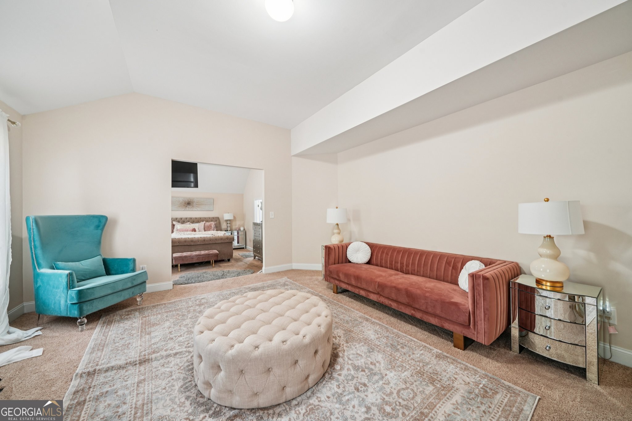 370 Windsor Way Property Photo 10
