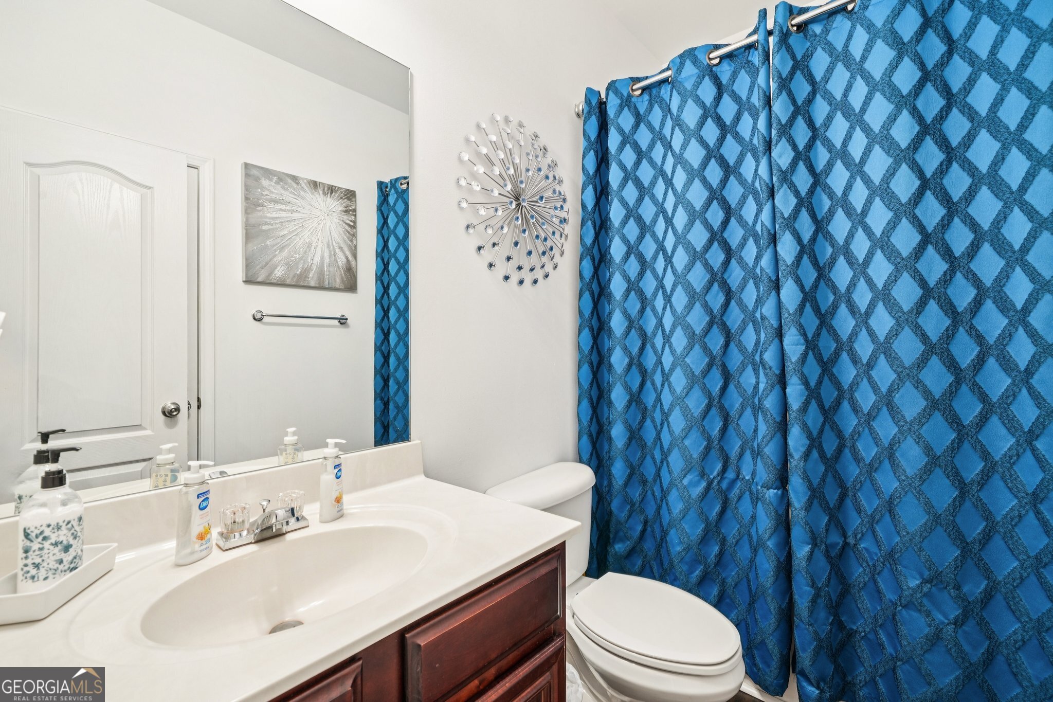 370 Windsor Way Property Photo 19