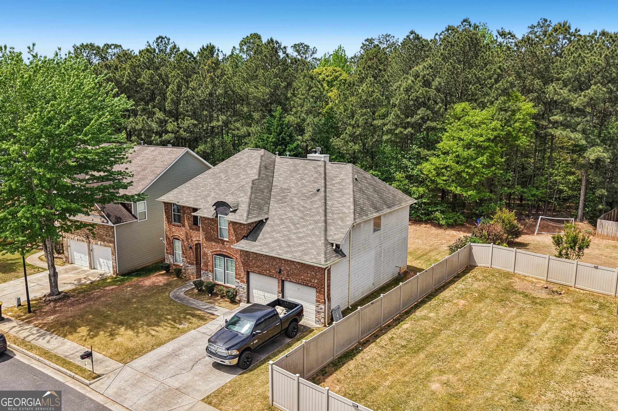 370 Windsor Way Property Photo 42