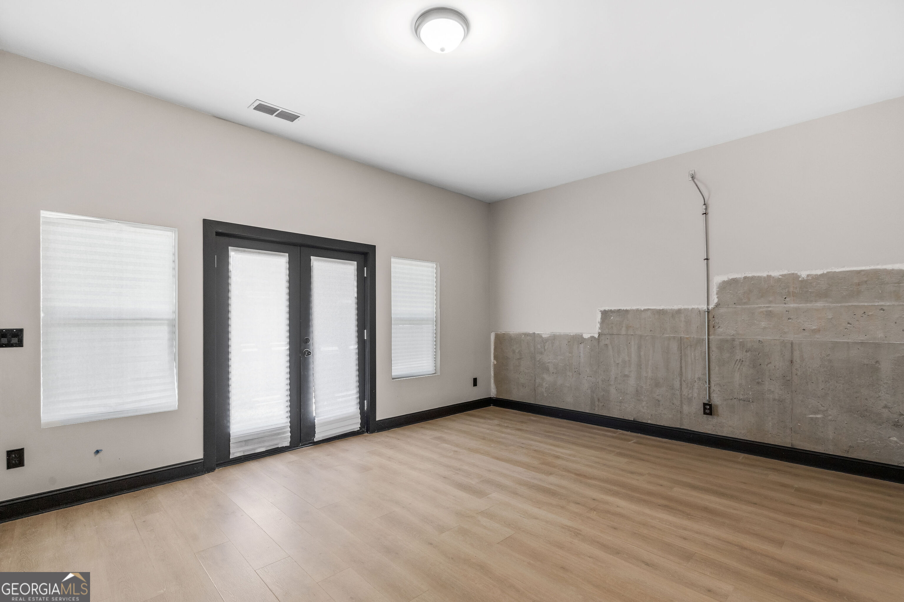 5618 Livesage Drive Property Photo 34